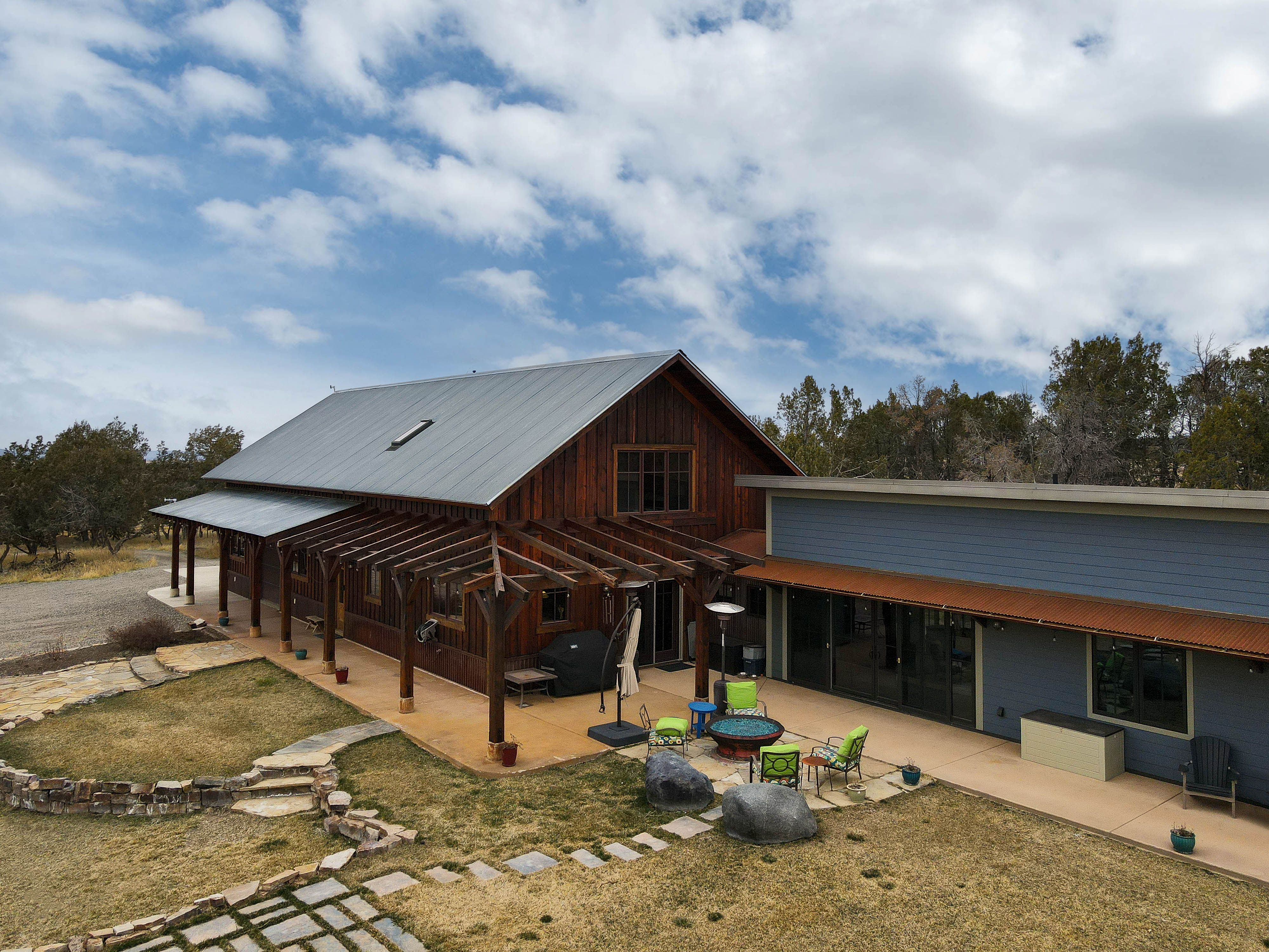 421 JJ Ranch Trail 