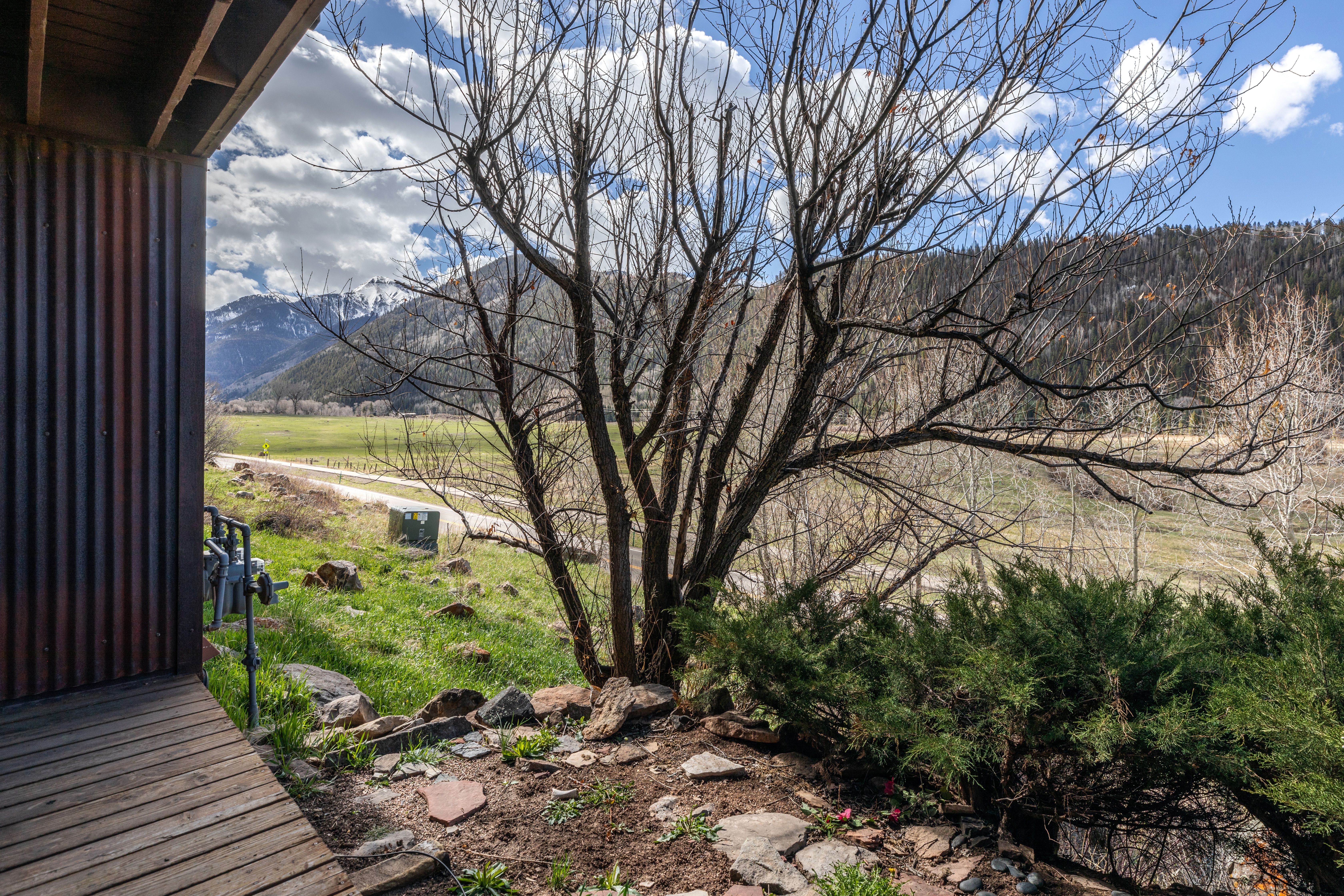 35 Pilot Knob Lane 409 