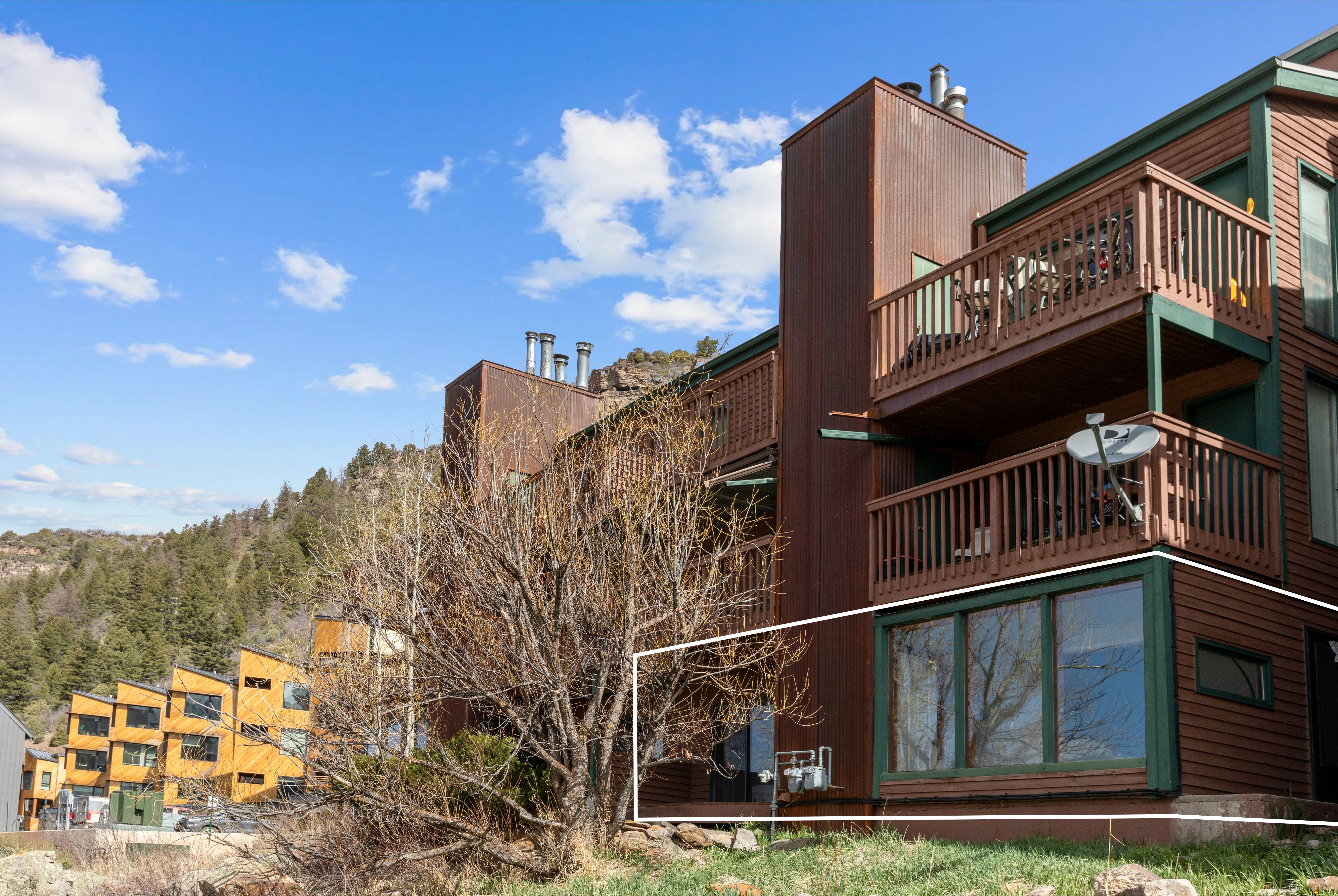 35 Pilot Knob Lane 409 