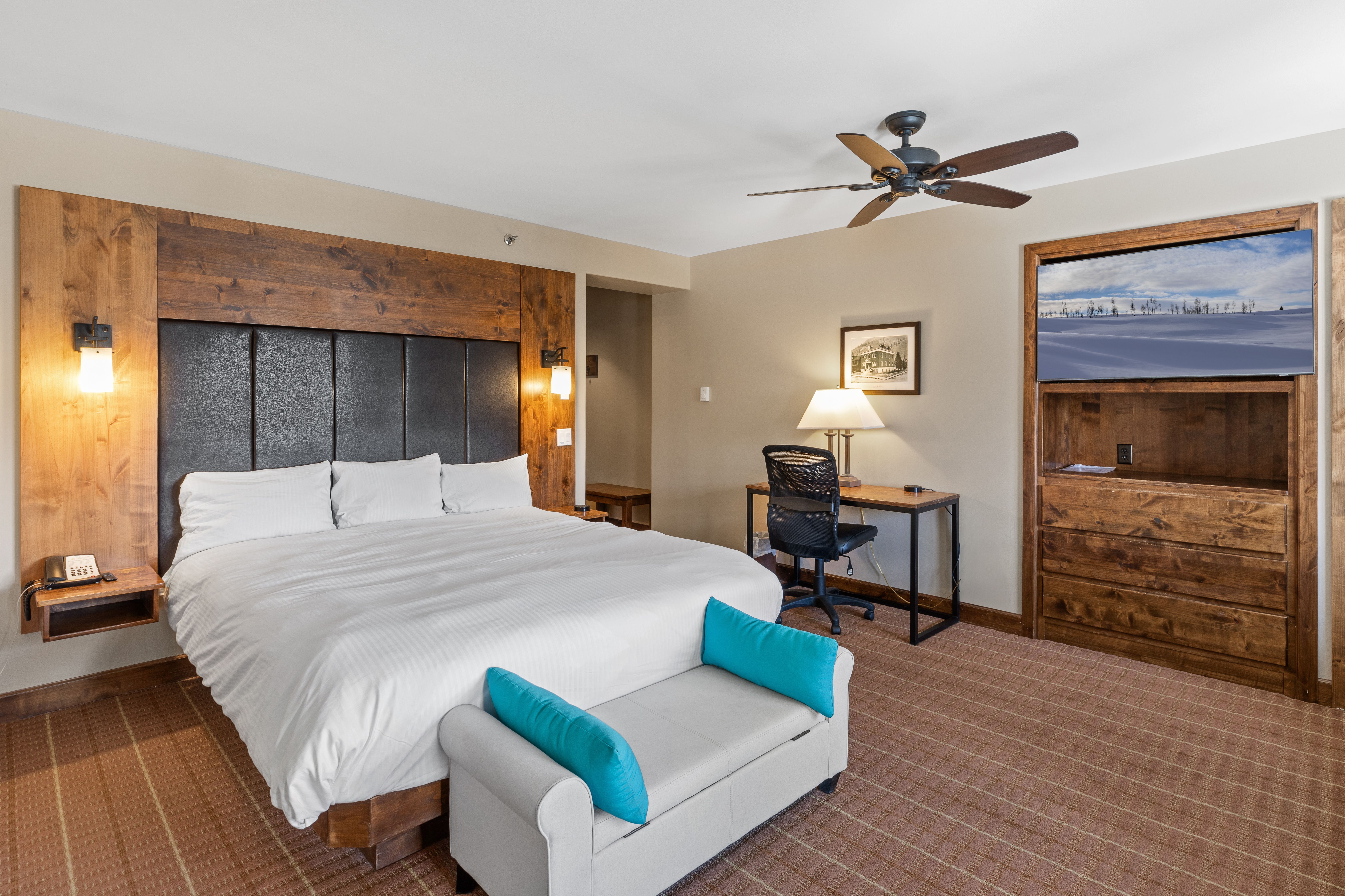 136 Country Club Dr. Units 641, 643, 649