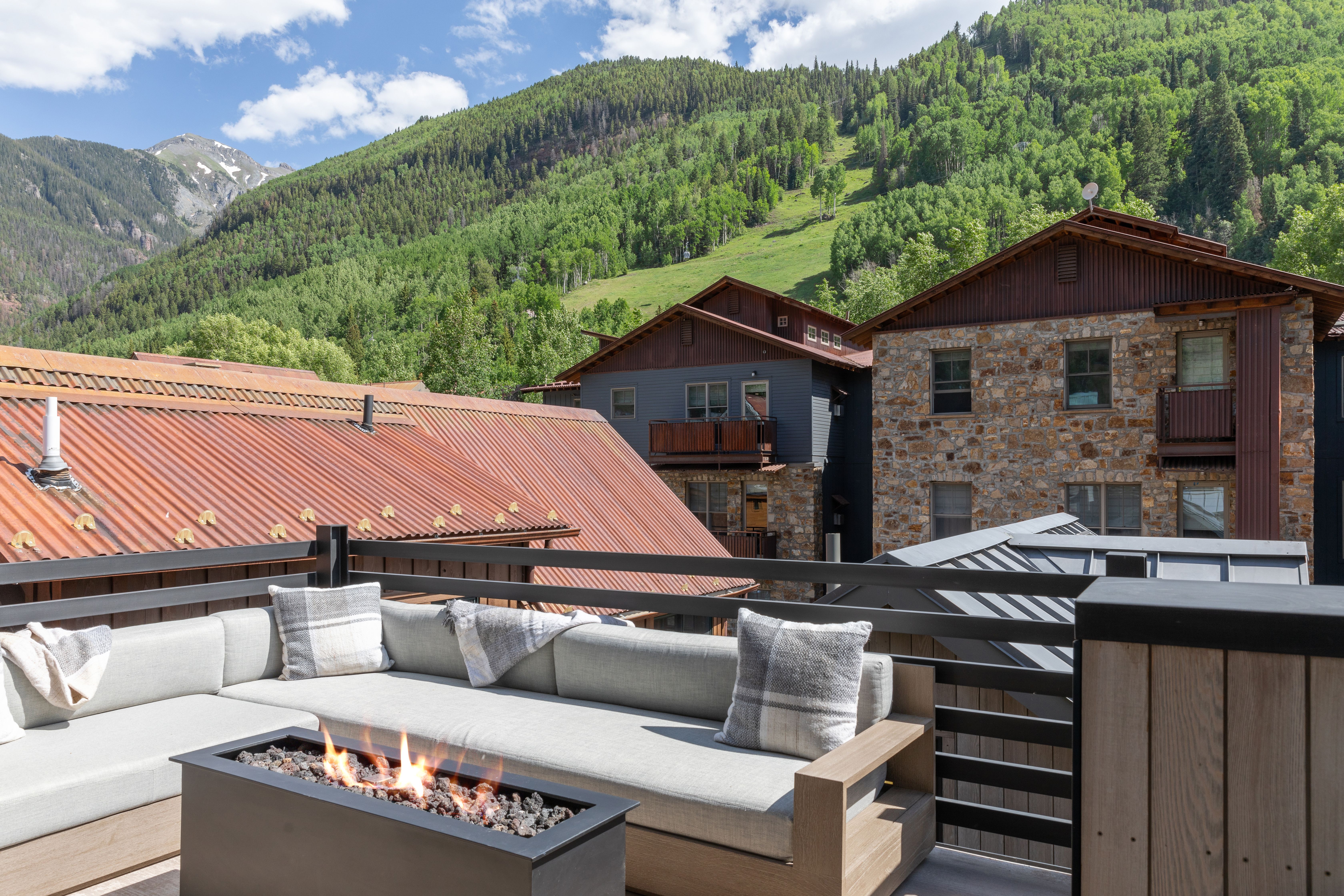 546 W Pacific Avenue, Telluride, CO