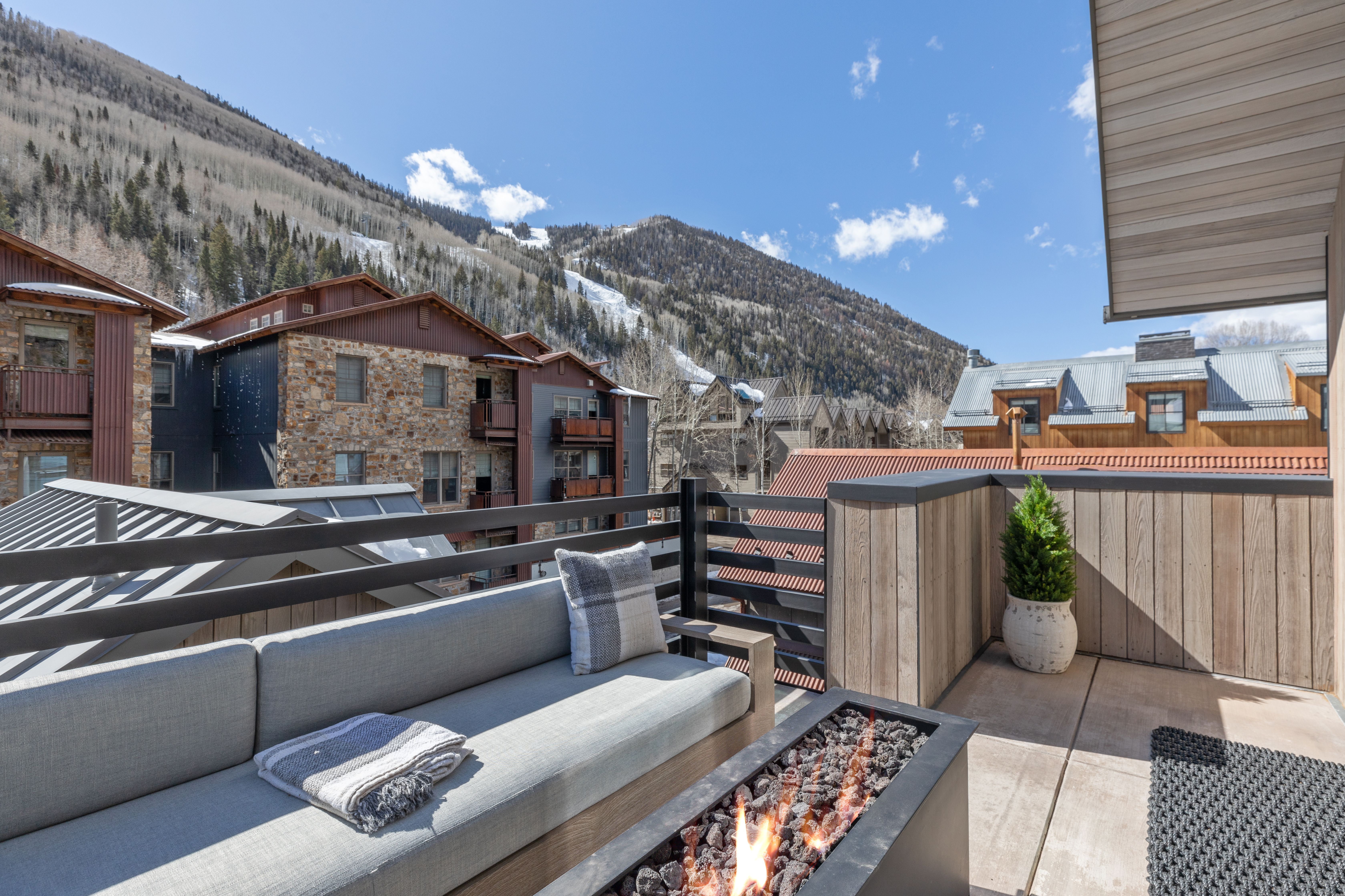 546 W Pacific Avenue, Telluride, CO