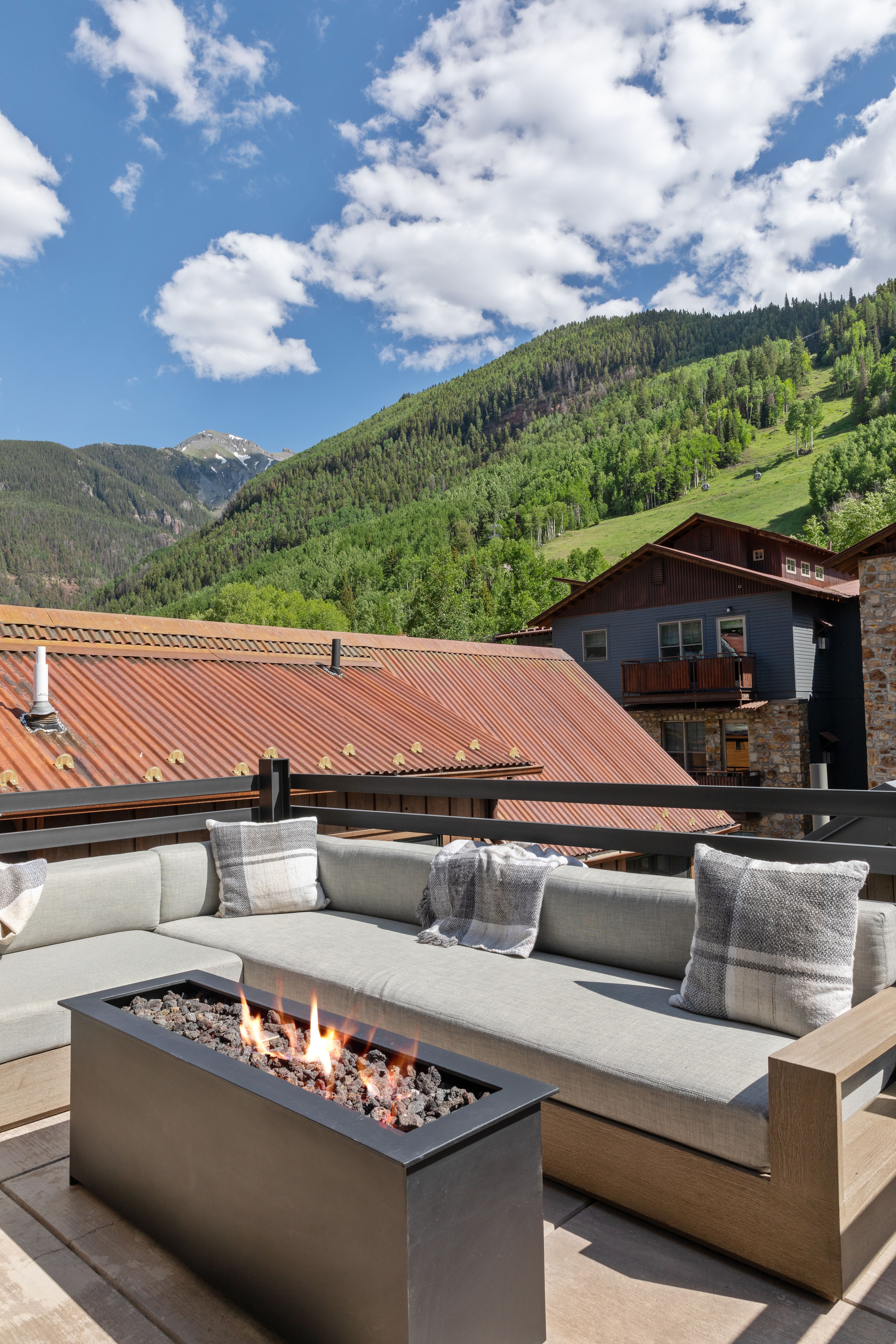 546 W Pacific Avenue, Telluride, CO