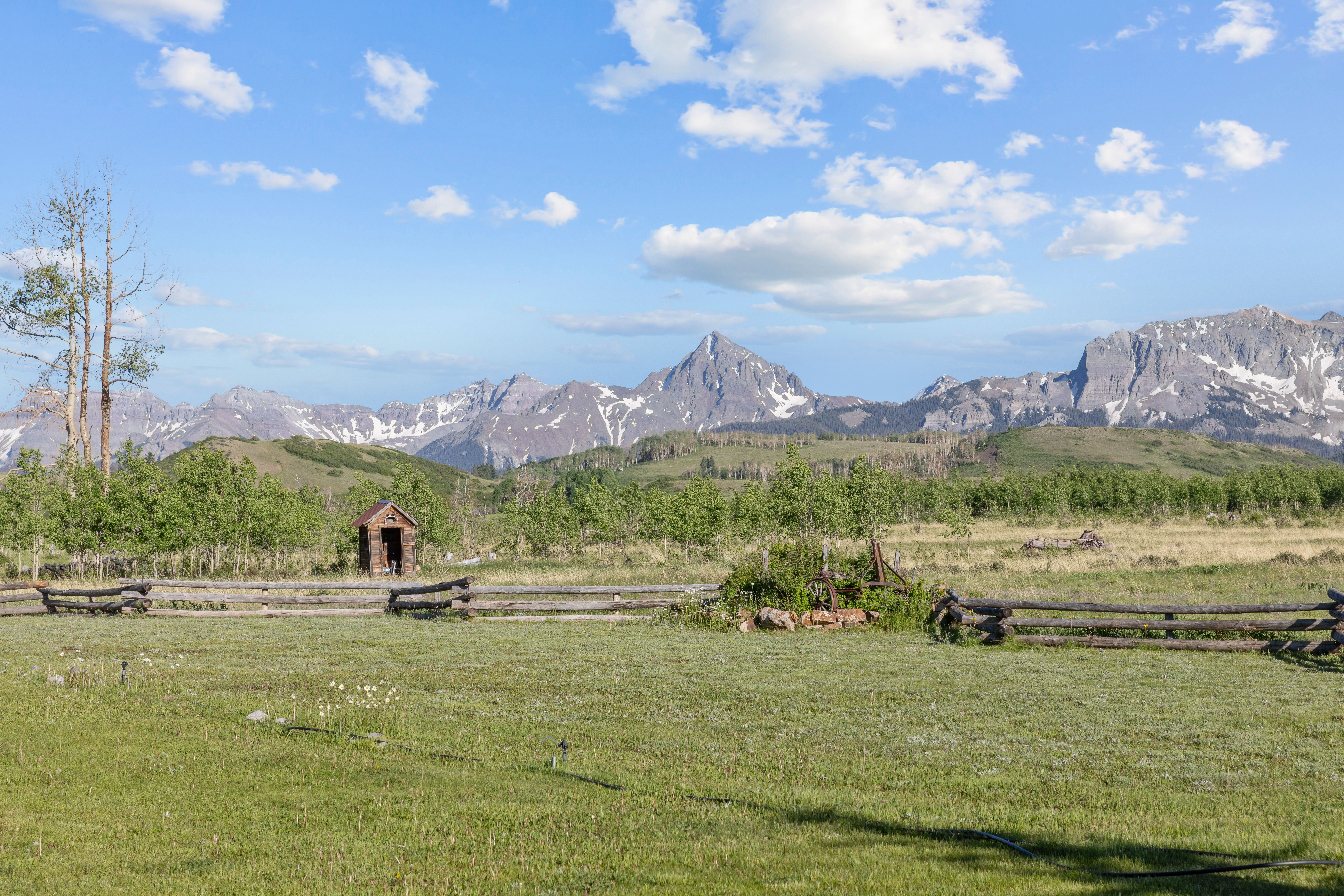 706 Hayden View Trail 