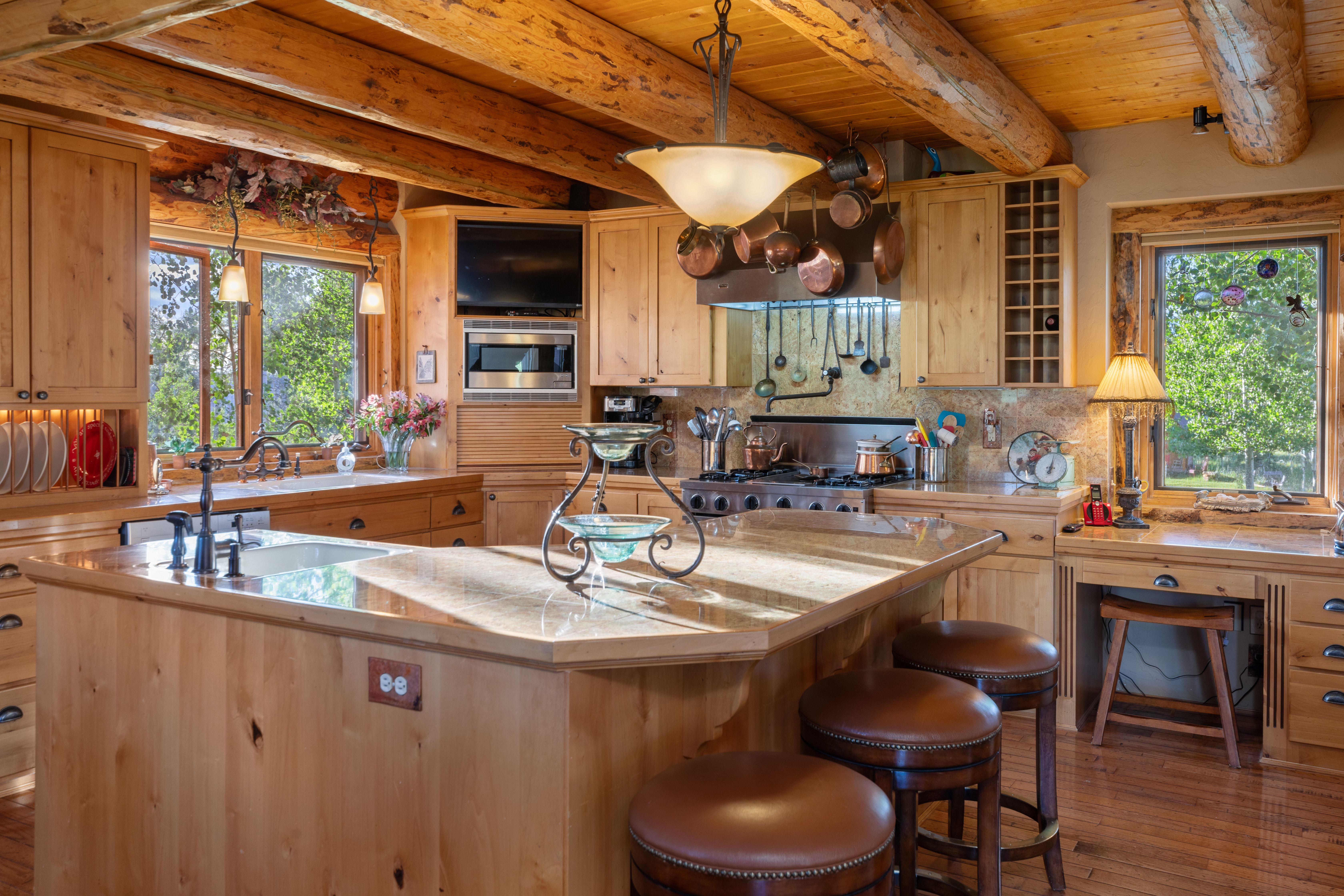 706 Hayden View Trail 