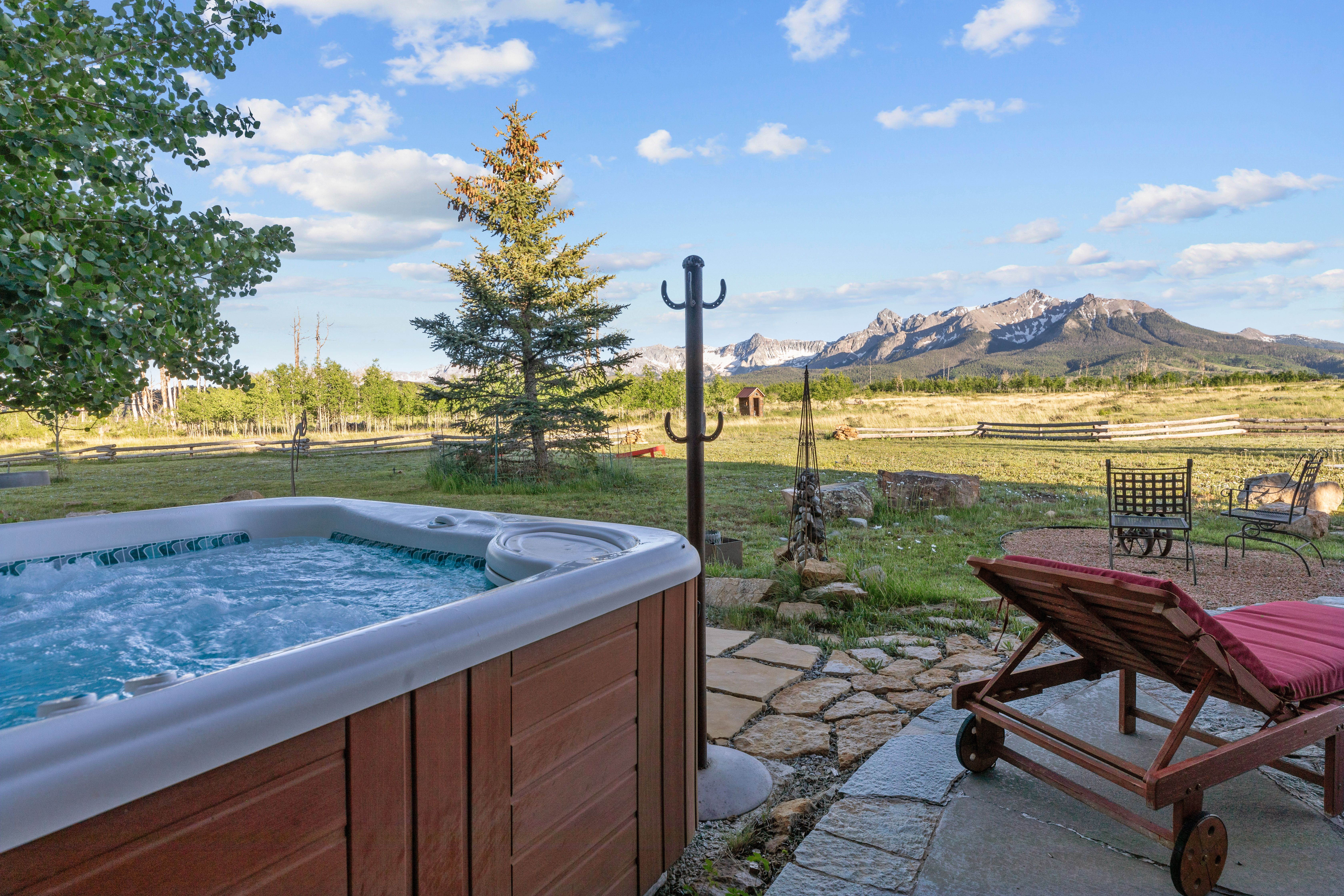 706 Hayden View Trail 