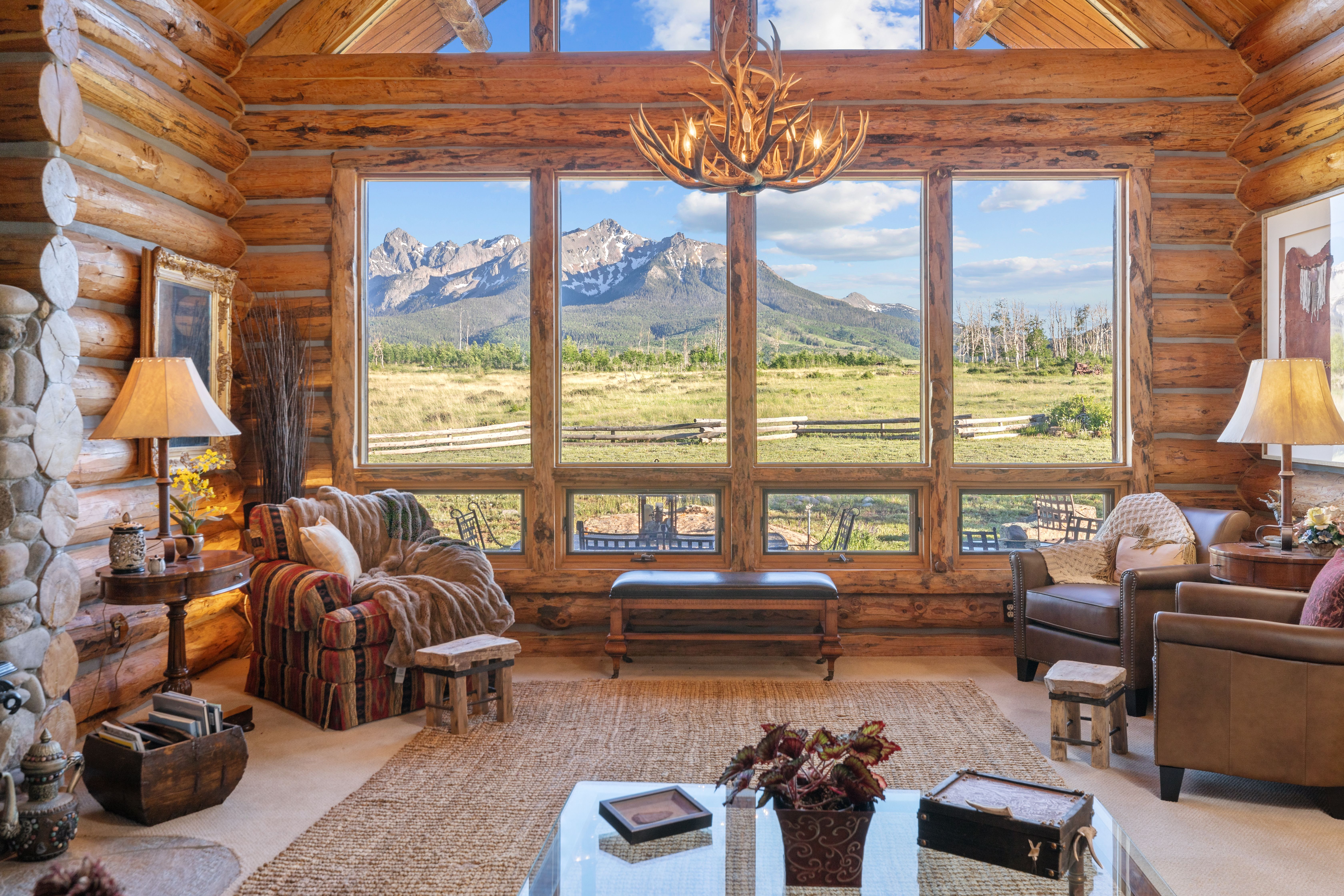 706 Hayden View Trail 