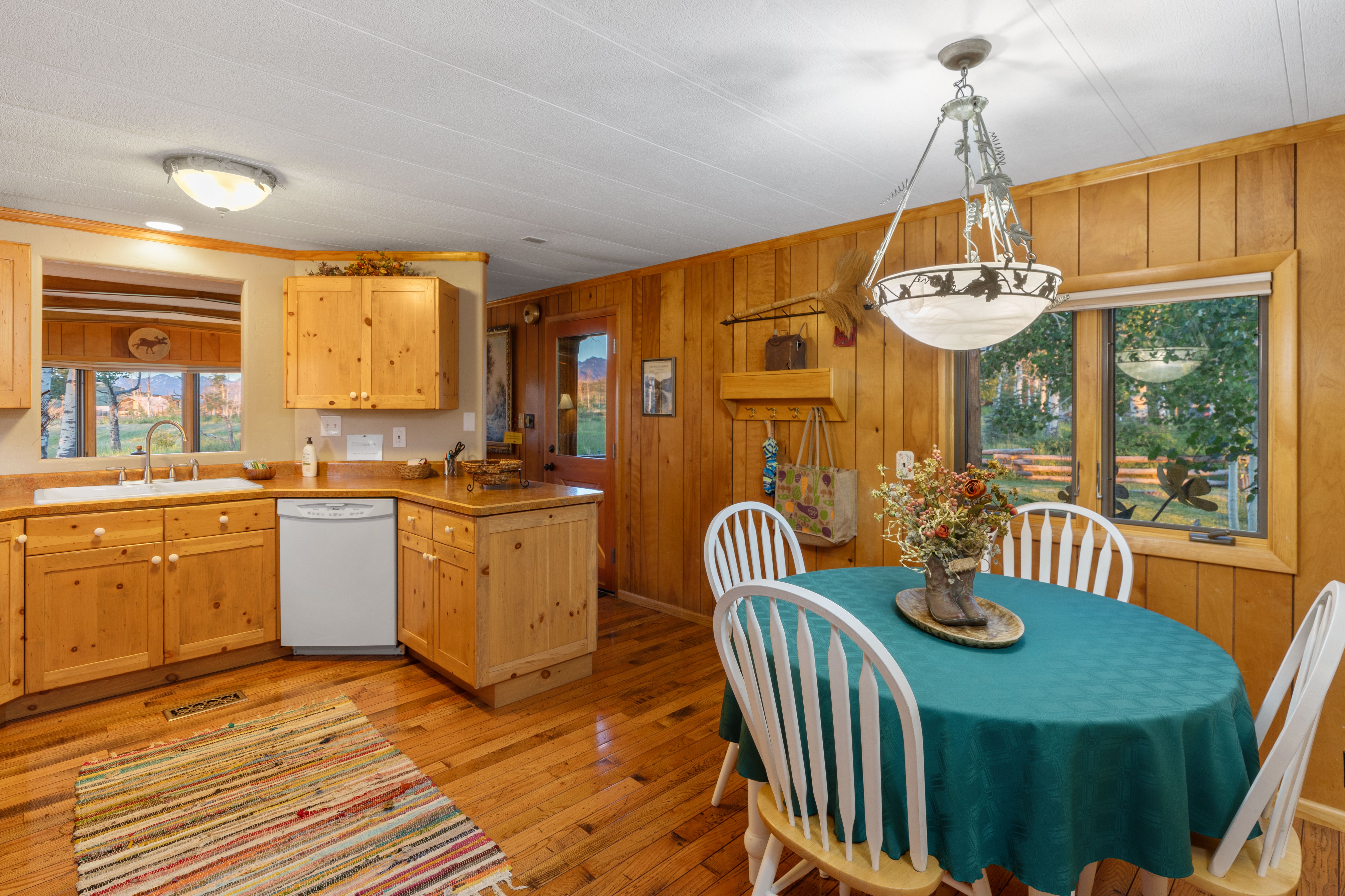 706 Hayden View Trail 
