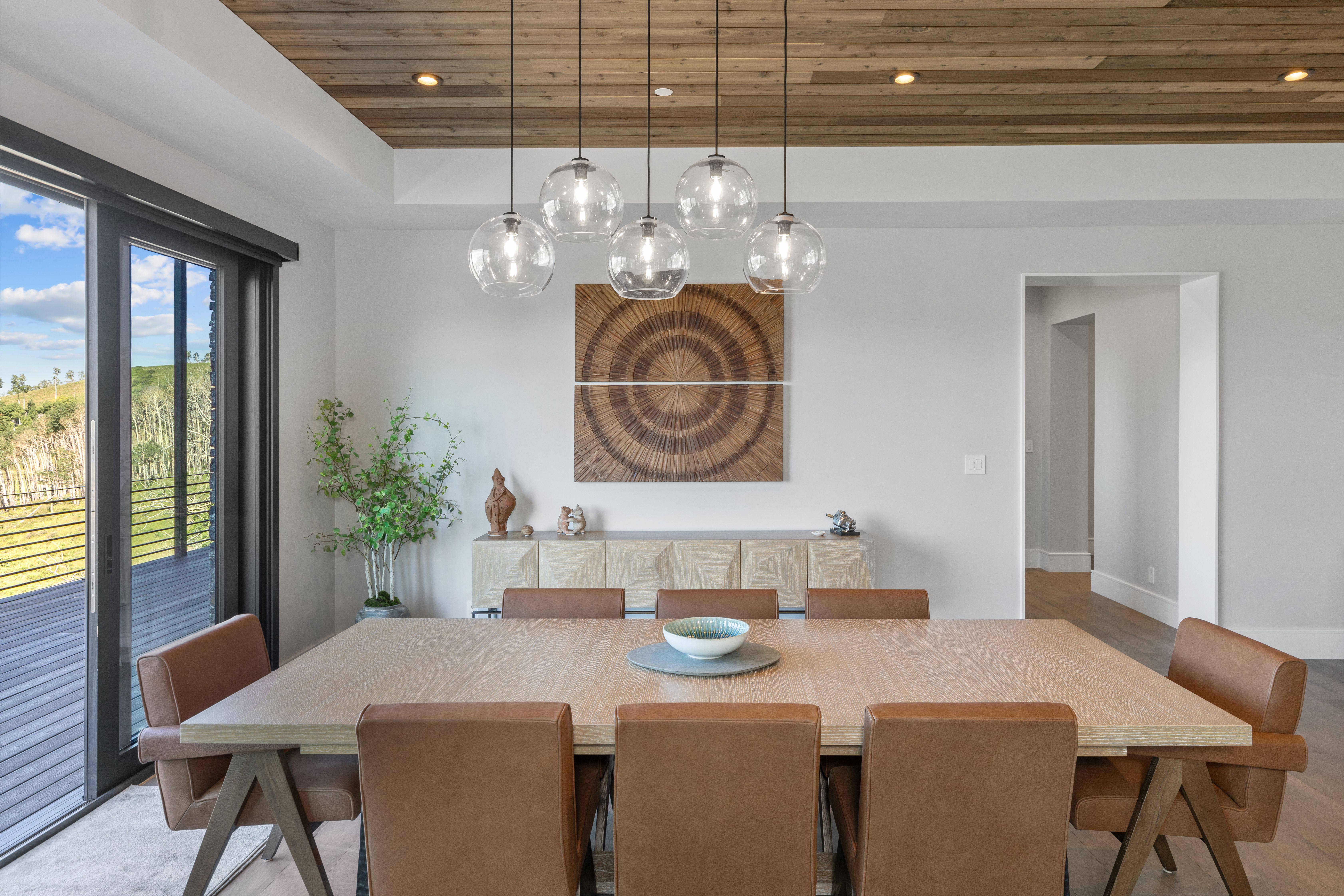 216 E Serapio Drive 