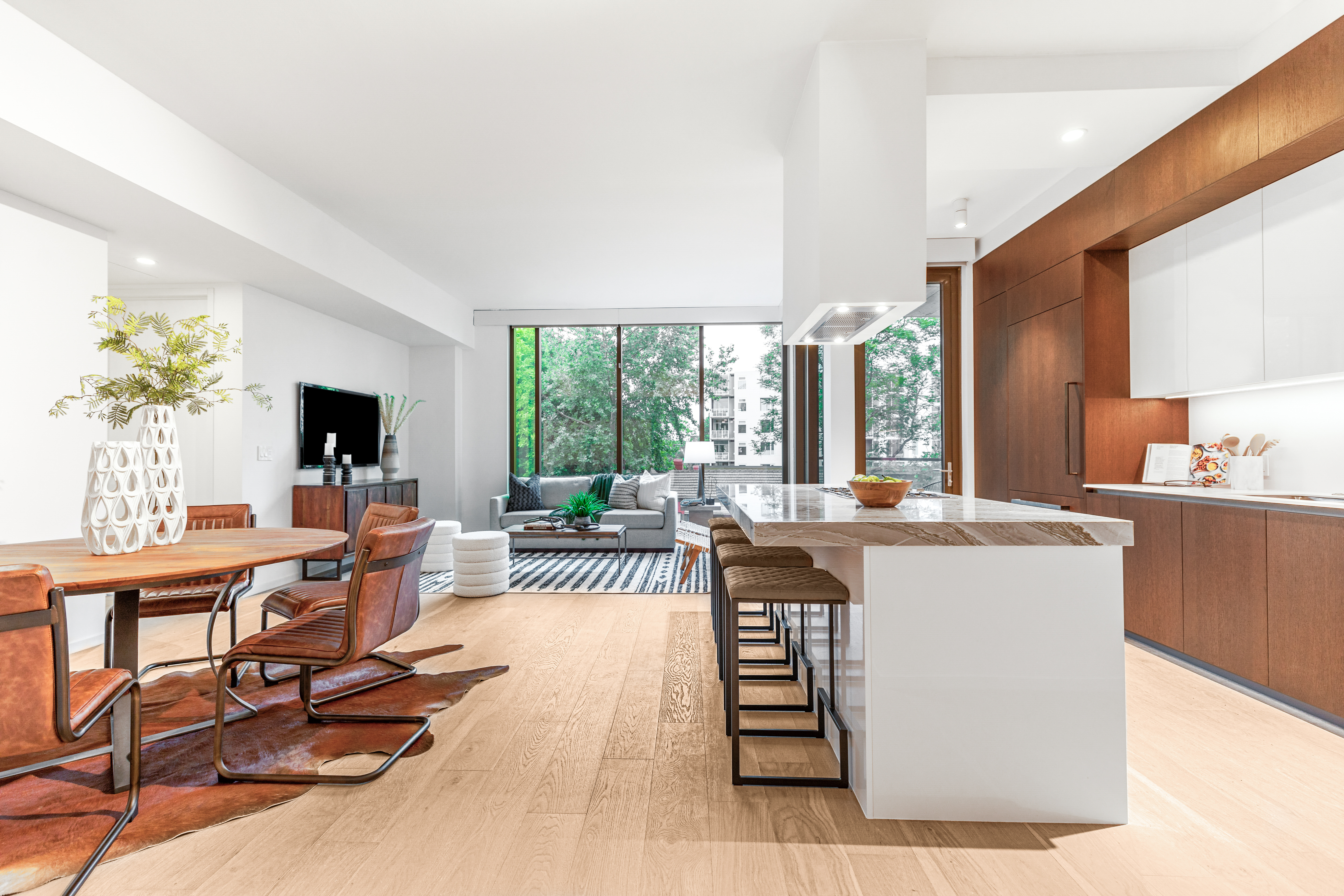 1211 West Riverside Drive 3D