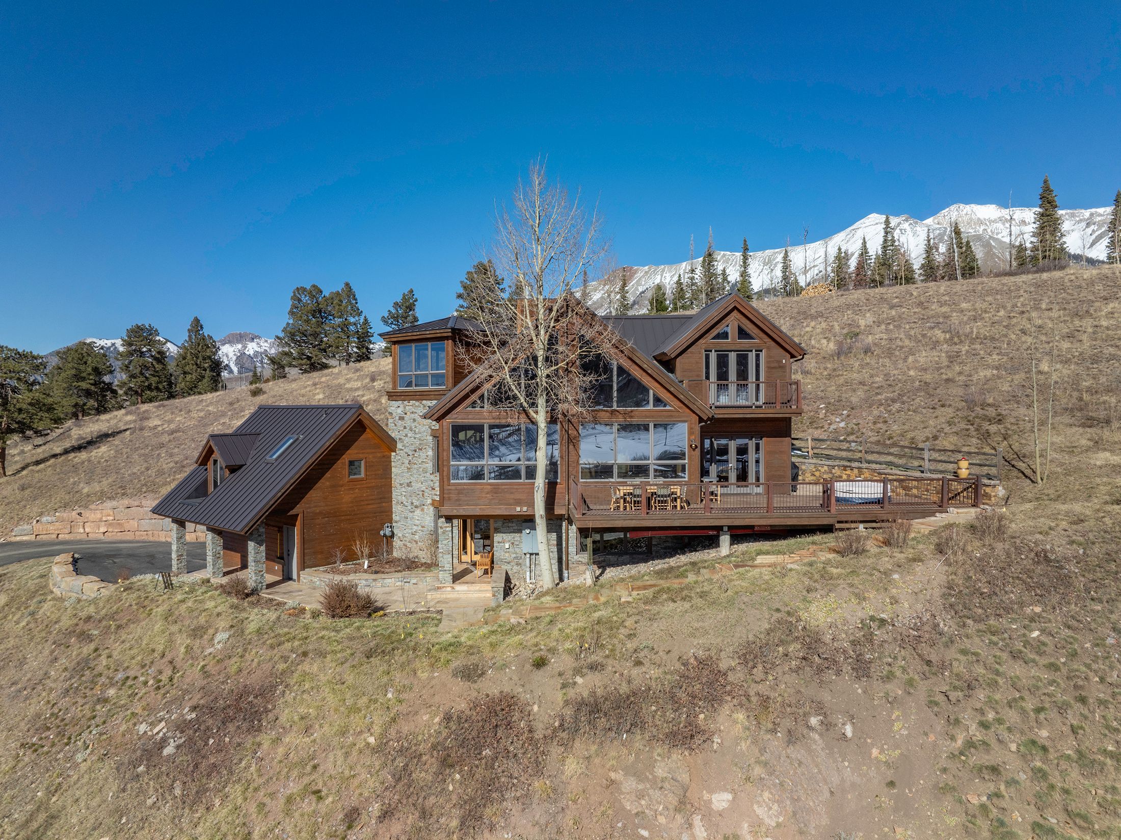 256 Country Club Drive 