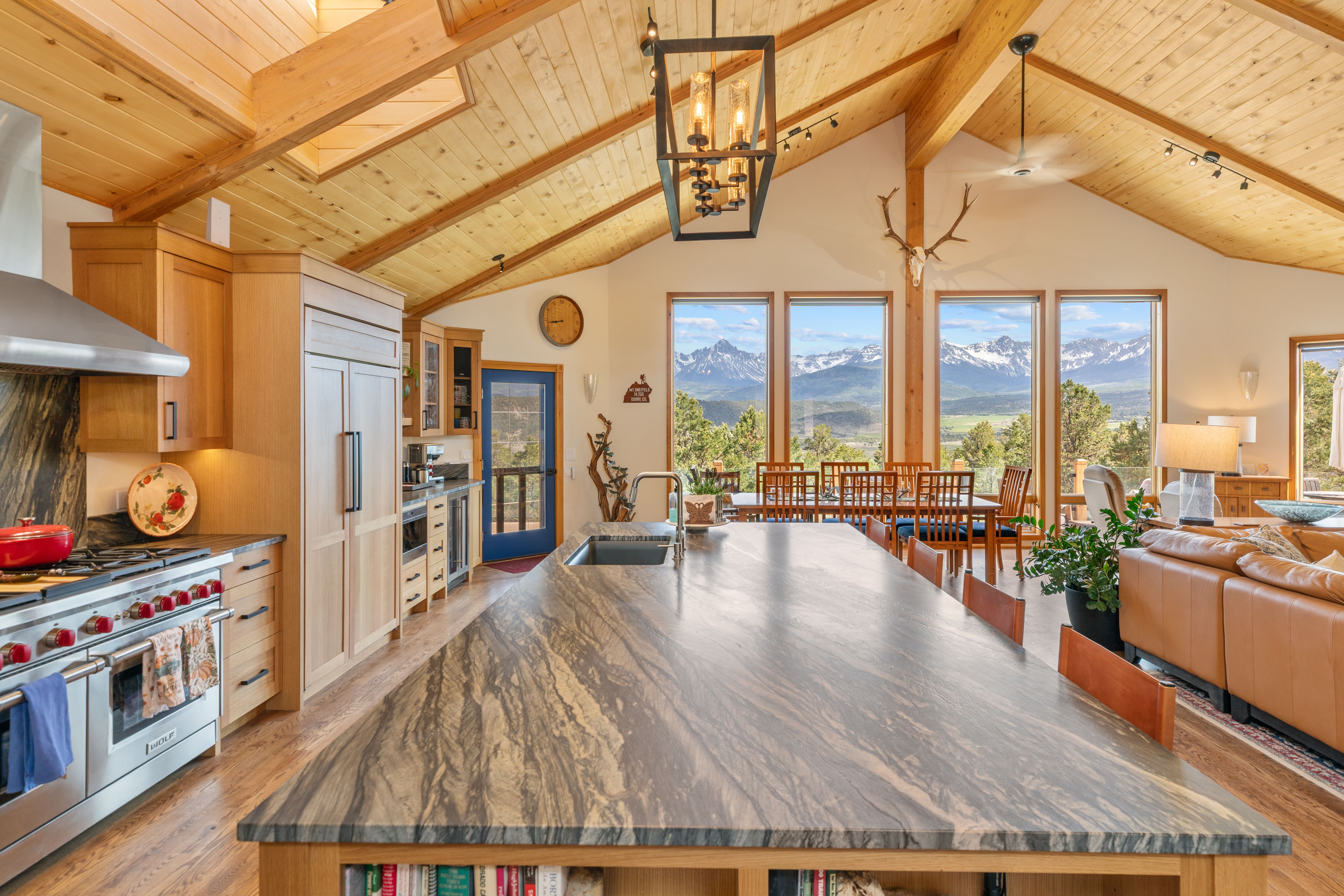 228 Pleasant Valley Court 