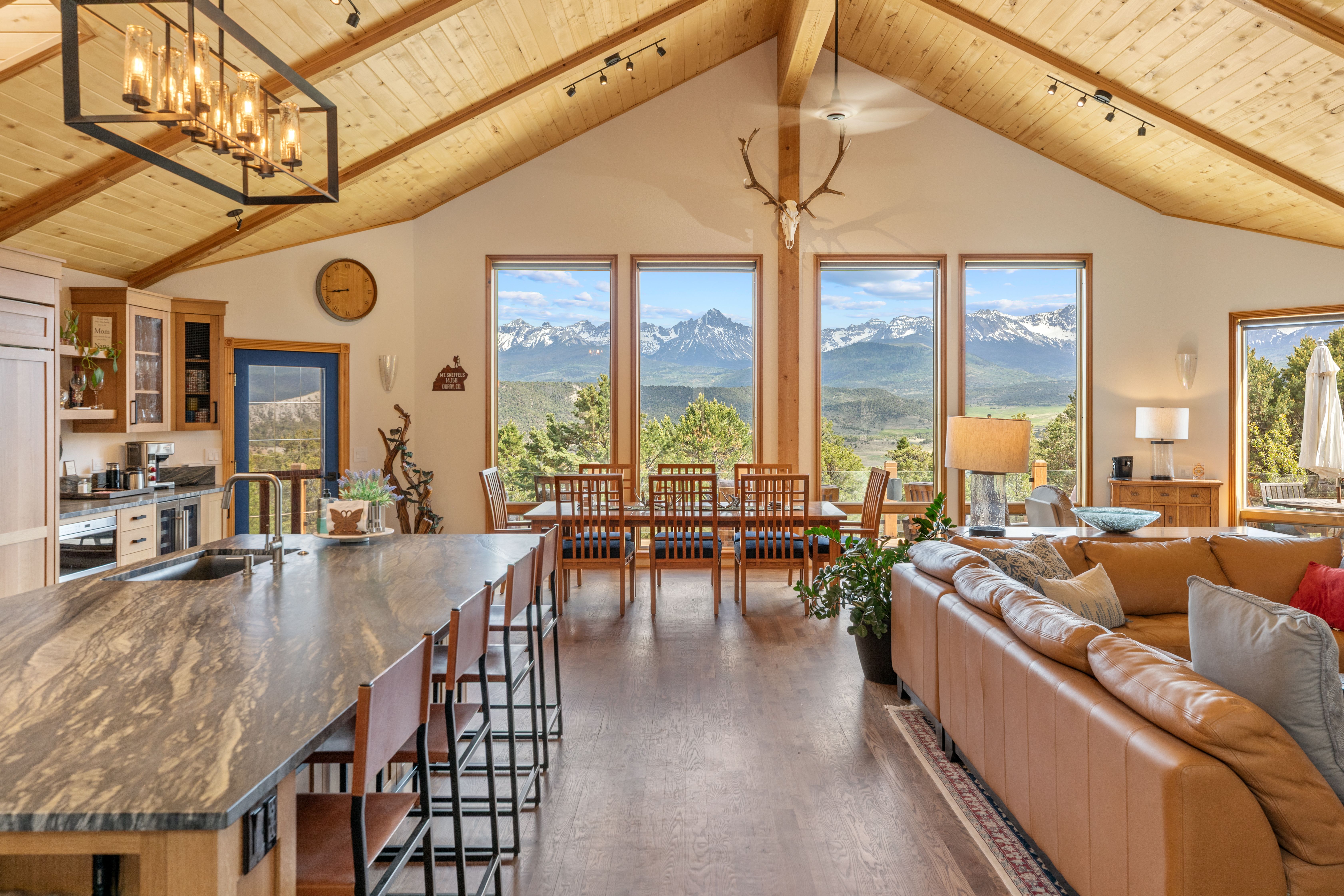 228 Pleasant Valley Court 