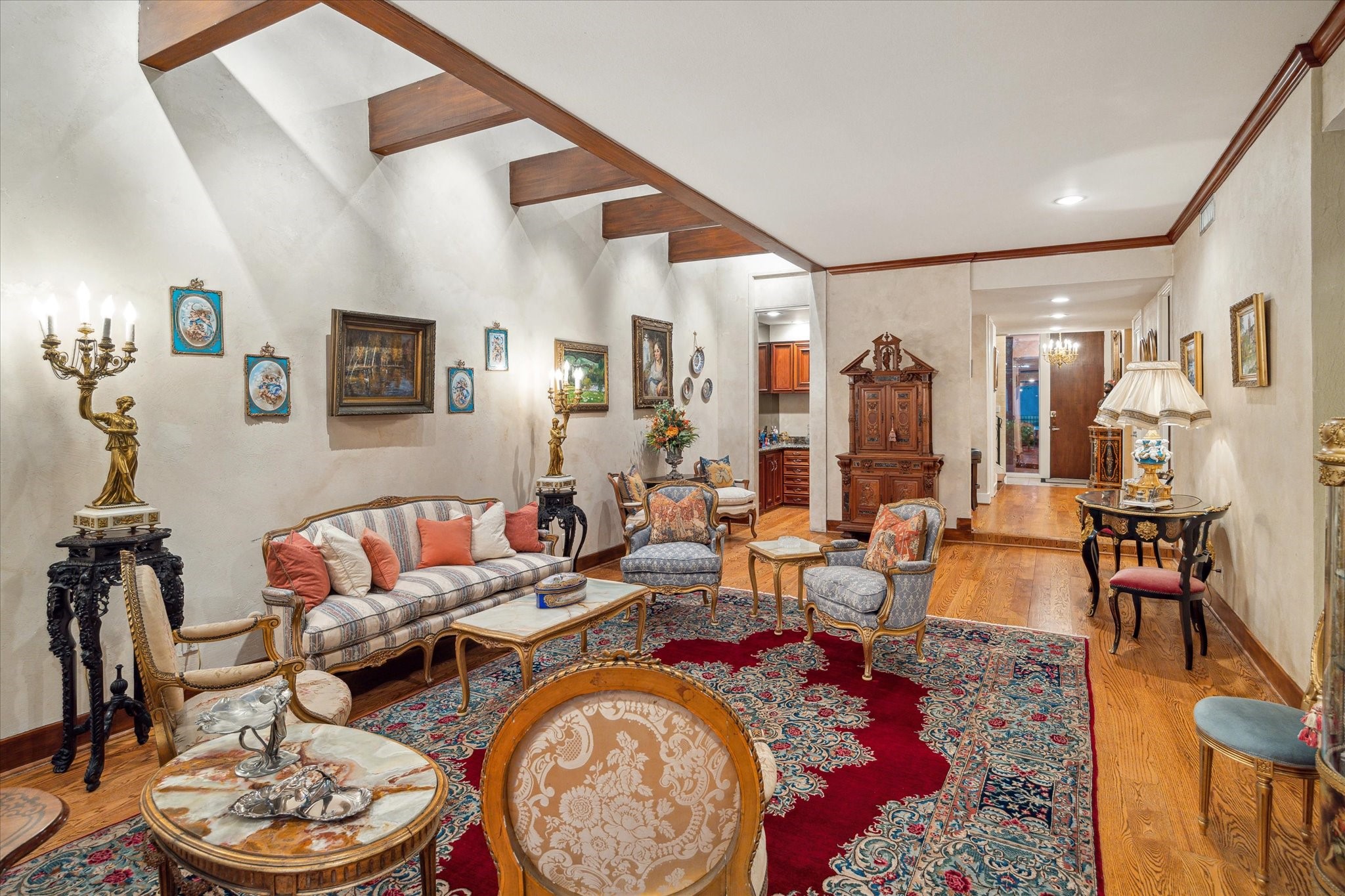 45 Briar Hollow Lane #4