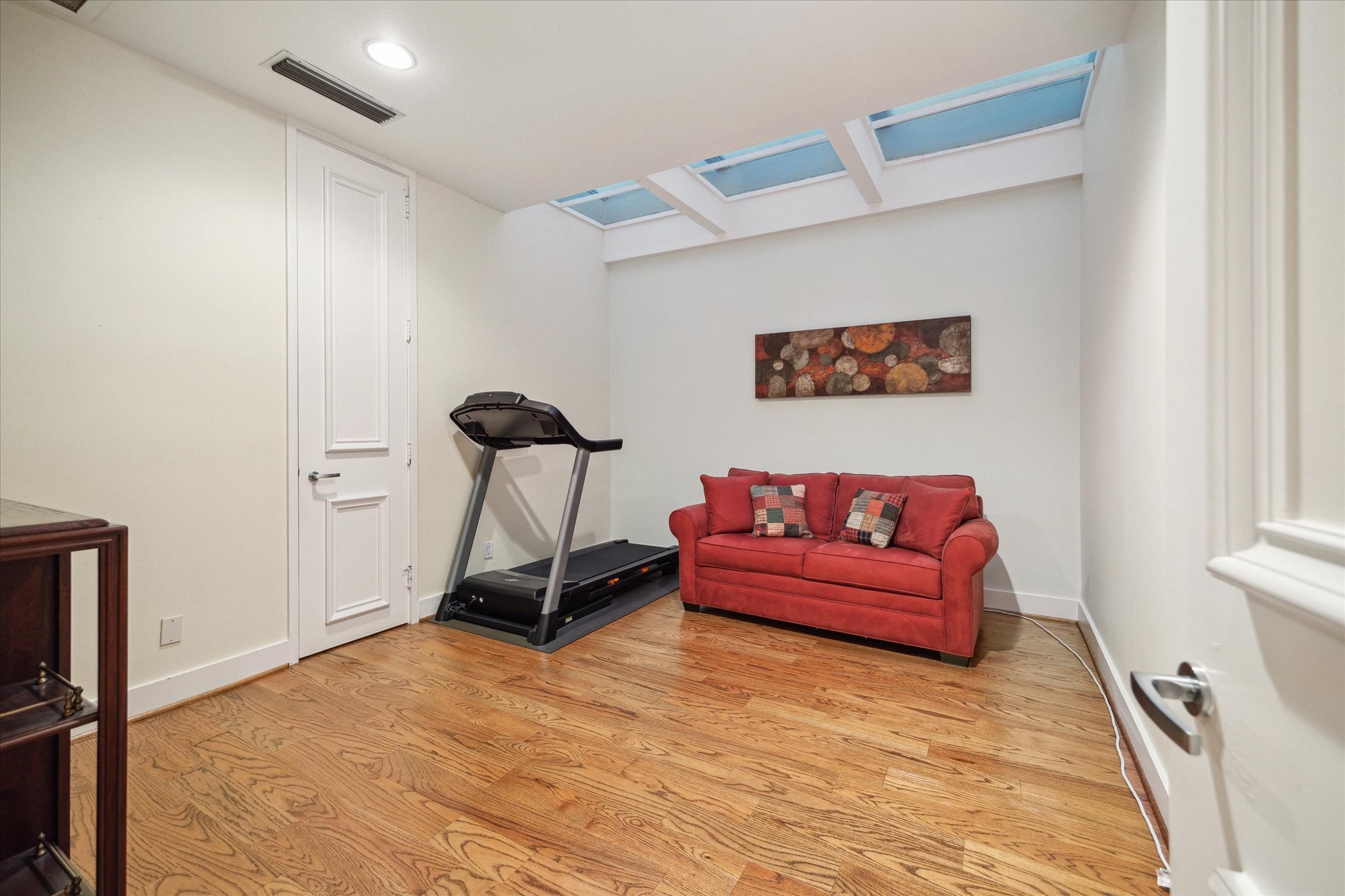 45 Briar Hollow Lane #4
