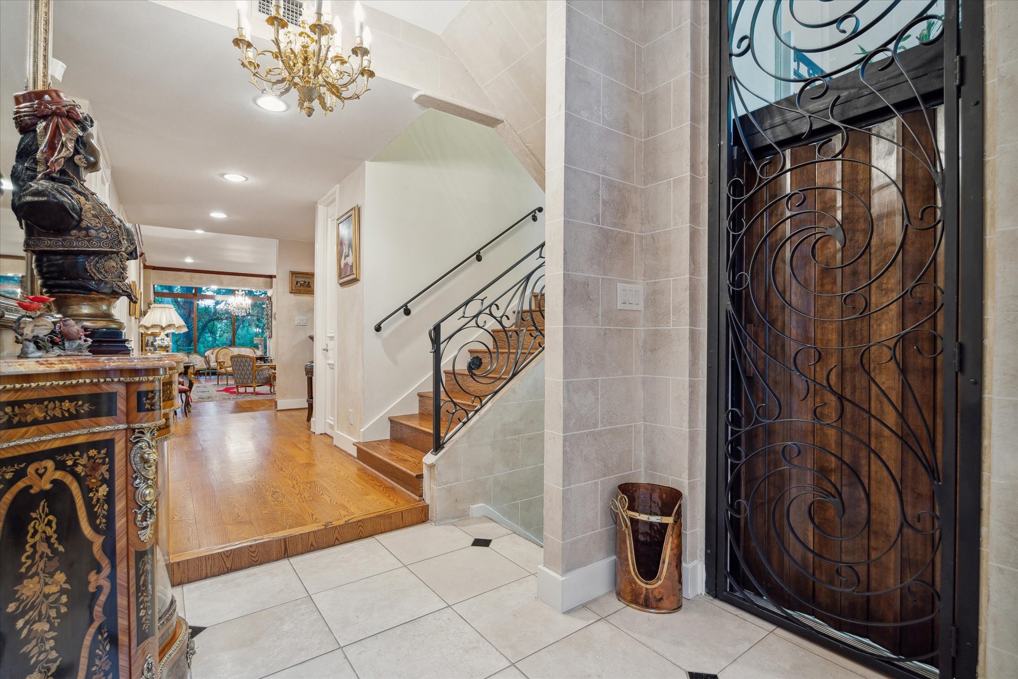 45 Briar Hollow Lane #4