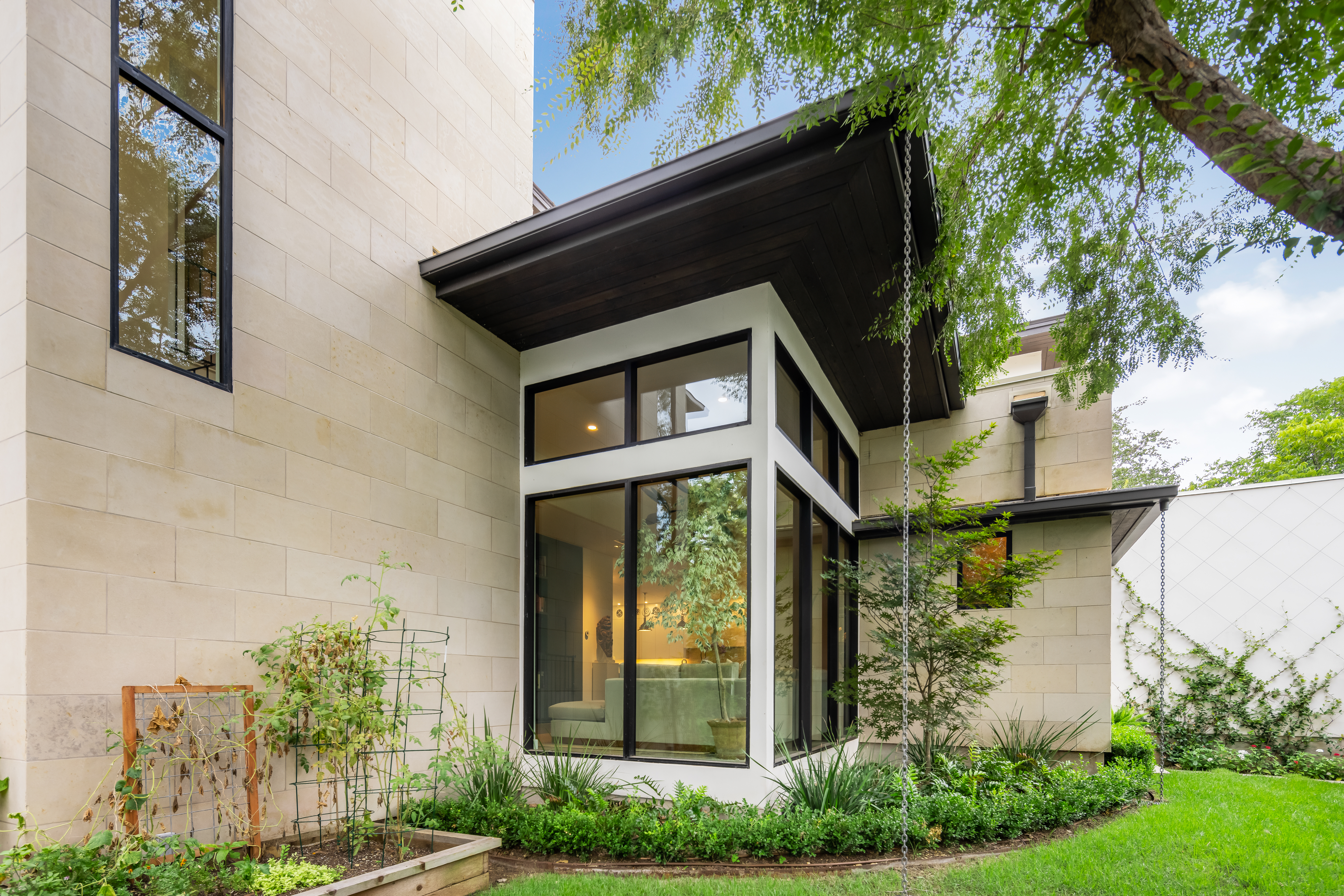 3601 Cherry Lane 