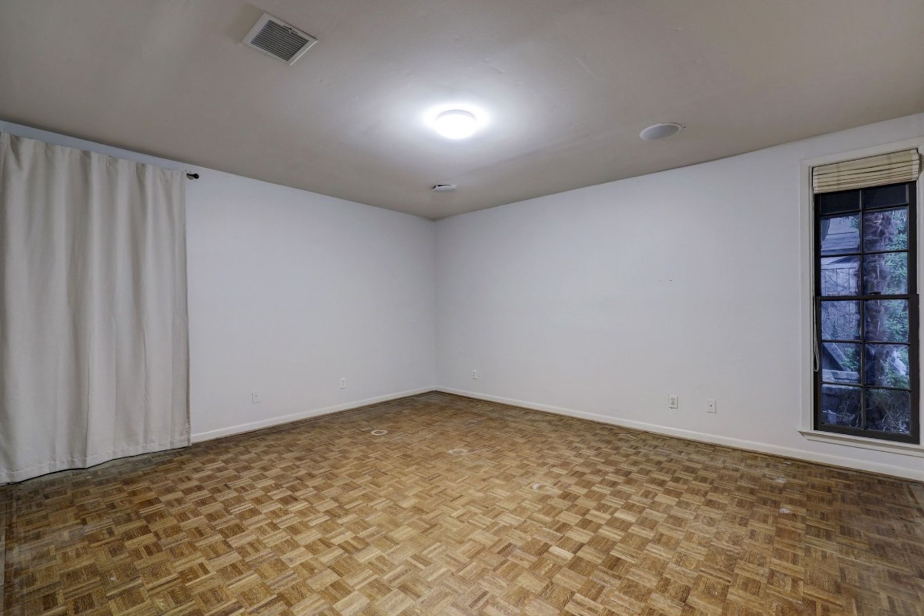 2030 Persa Street