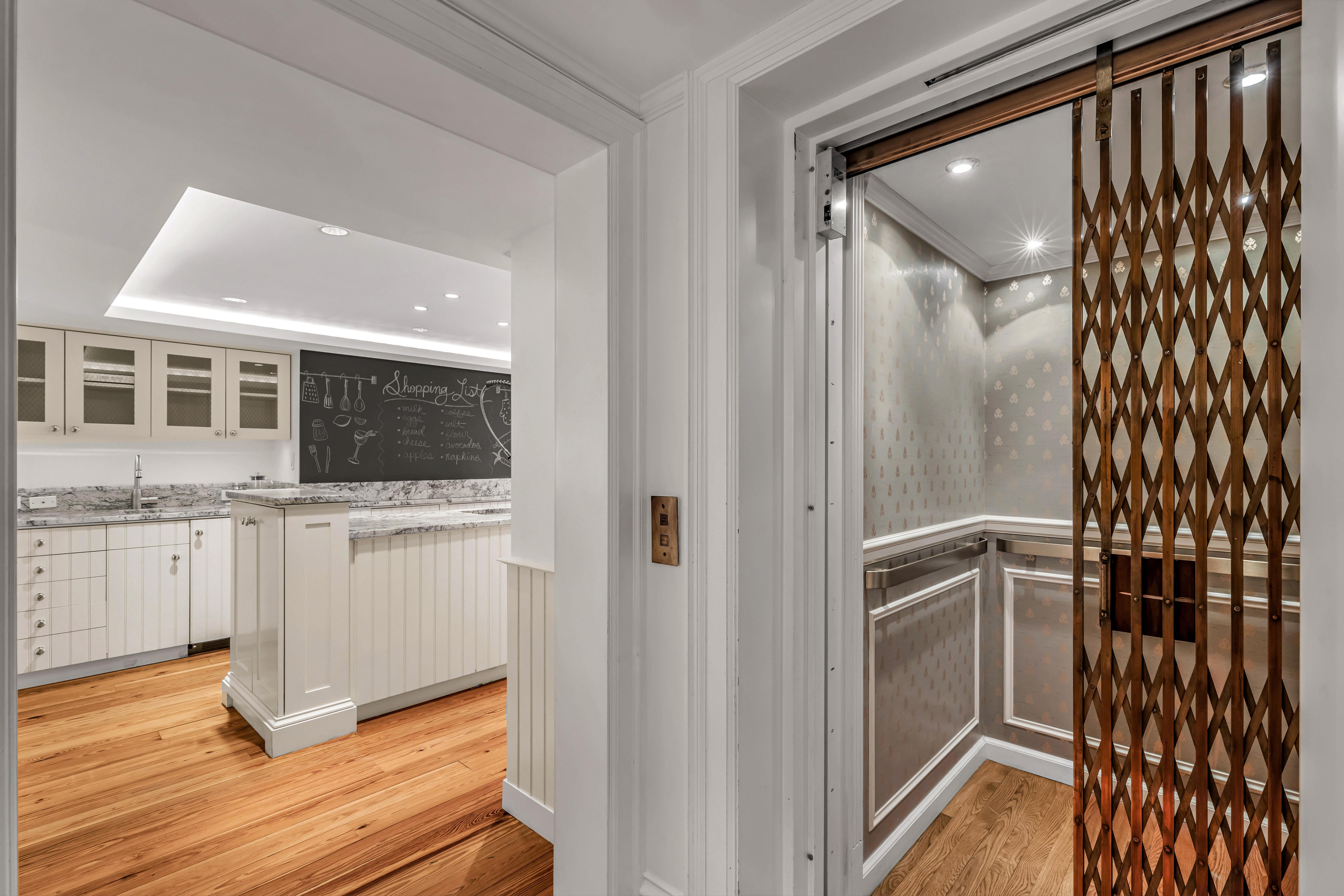 455 West 24th Street