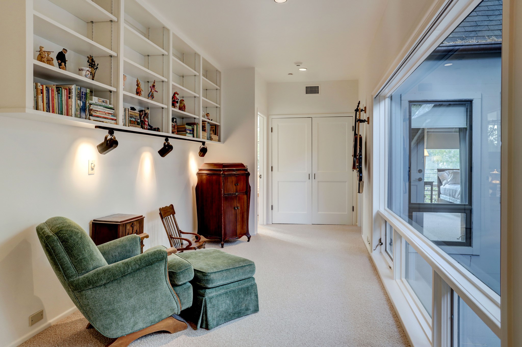 2003 Arrowwood Circle N