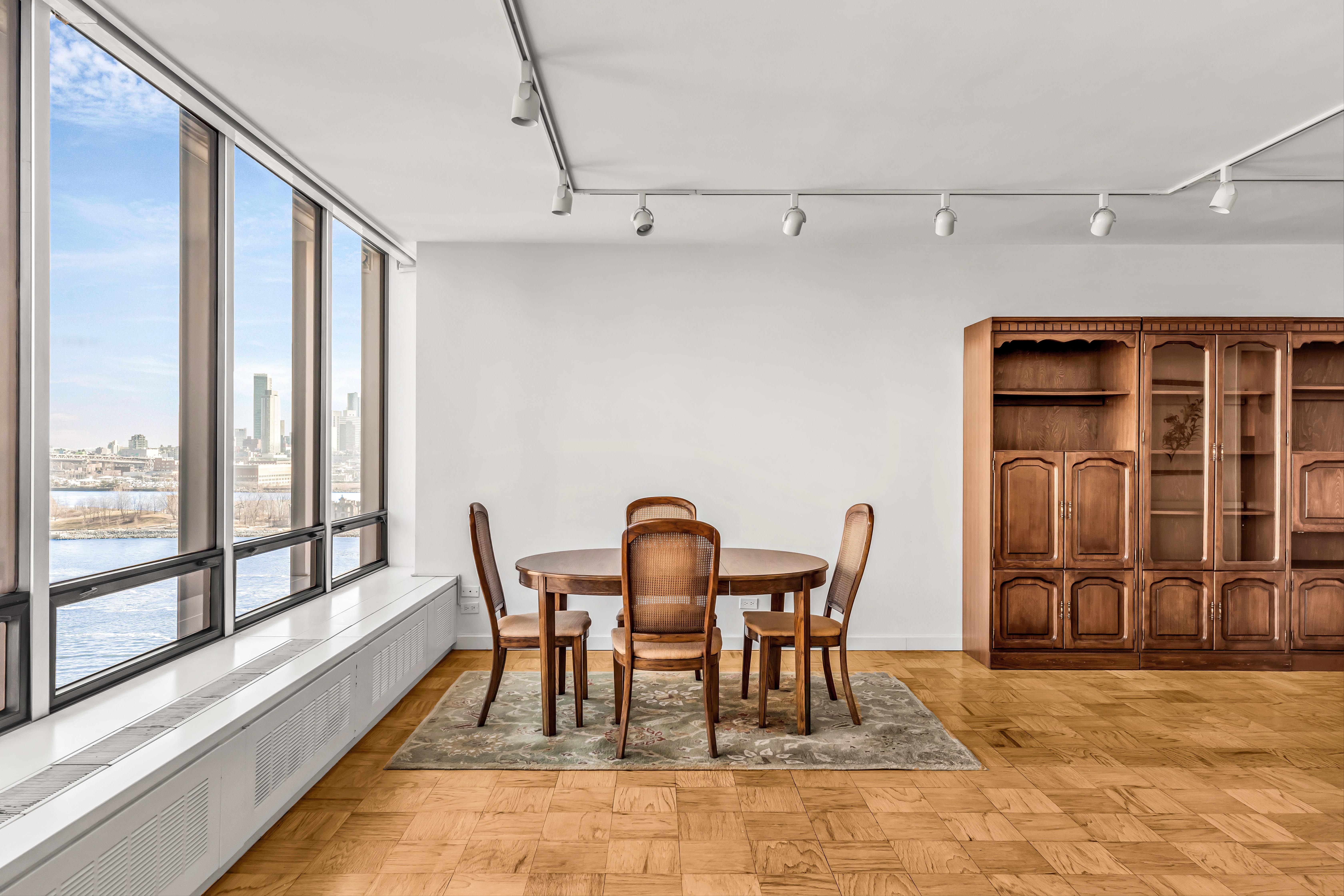 870 United Nations Plaza 11D