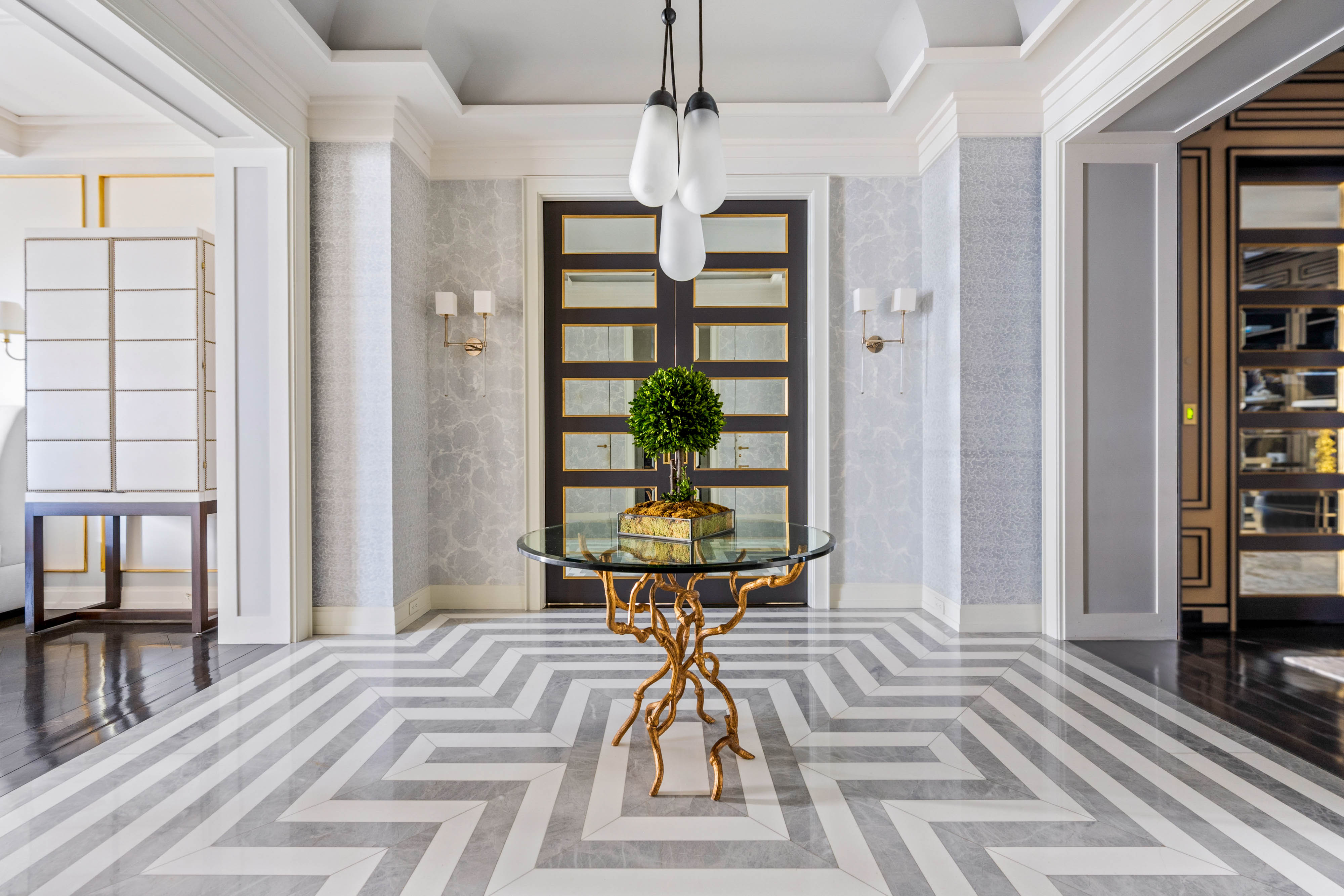 907 Fifth Avenue Maisonette