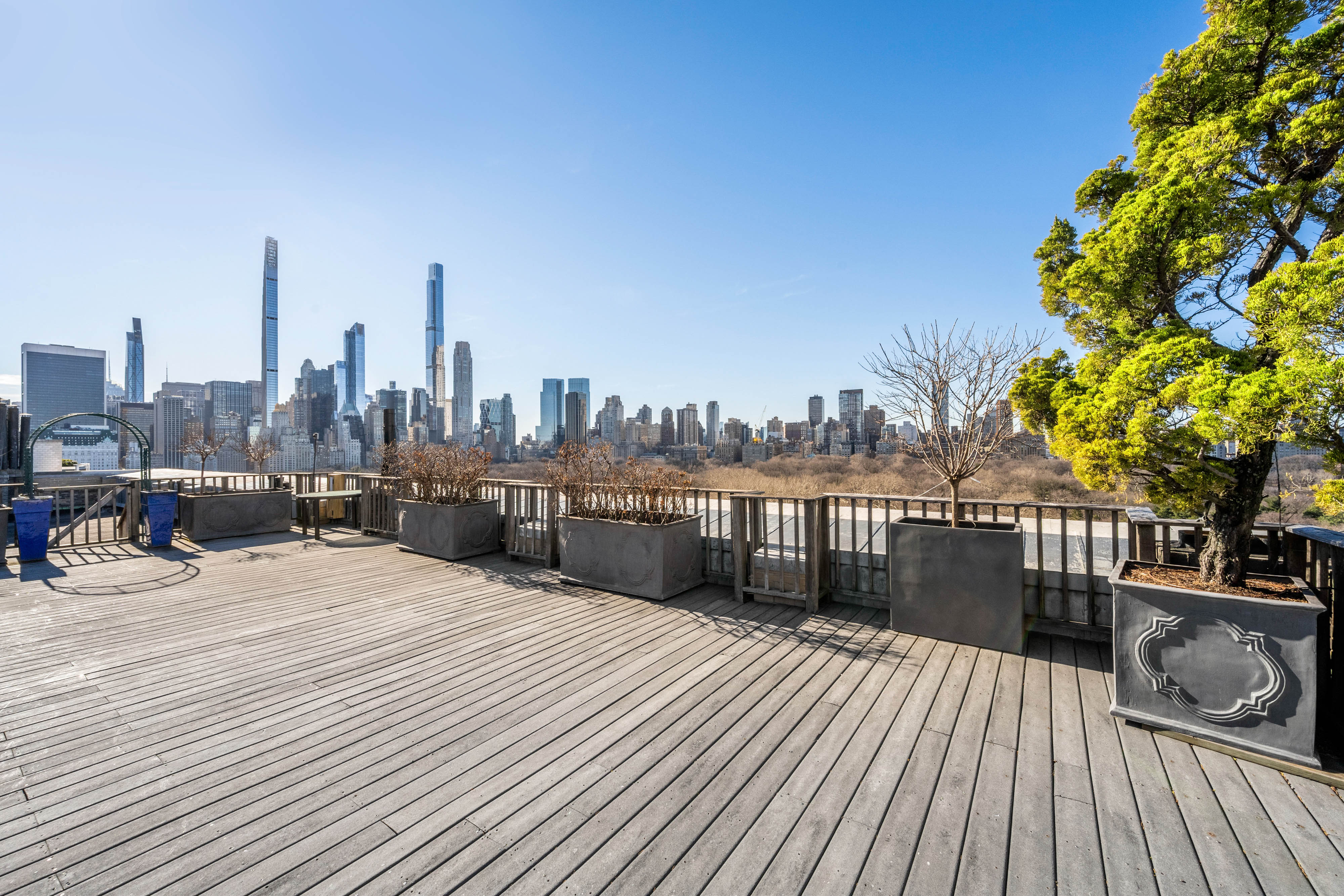907 Fifth Avenue Maisonette