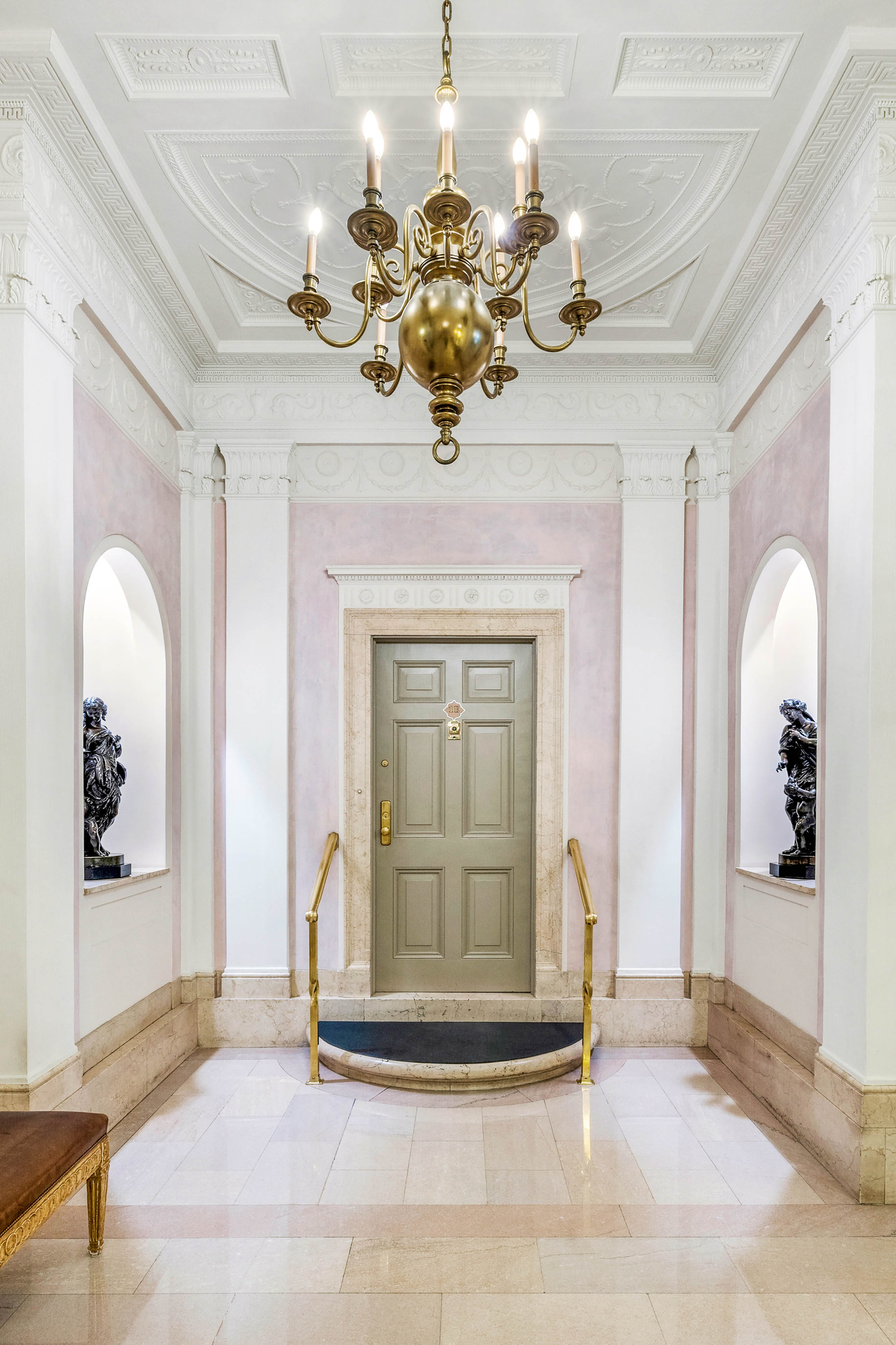 907 Fifth Avenue Maisonette