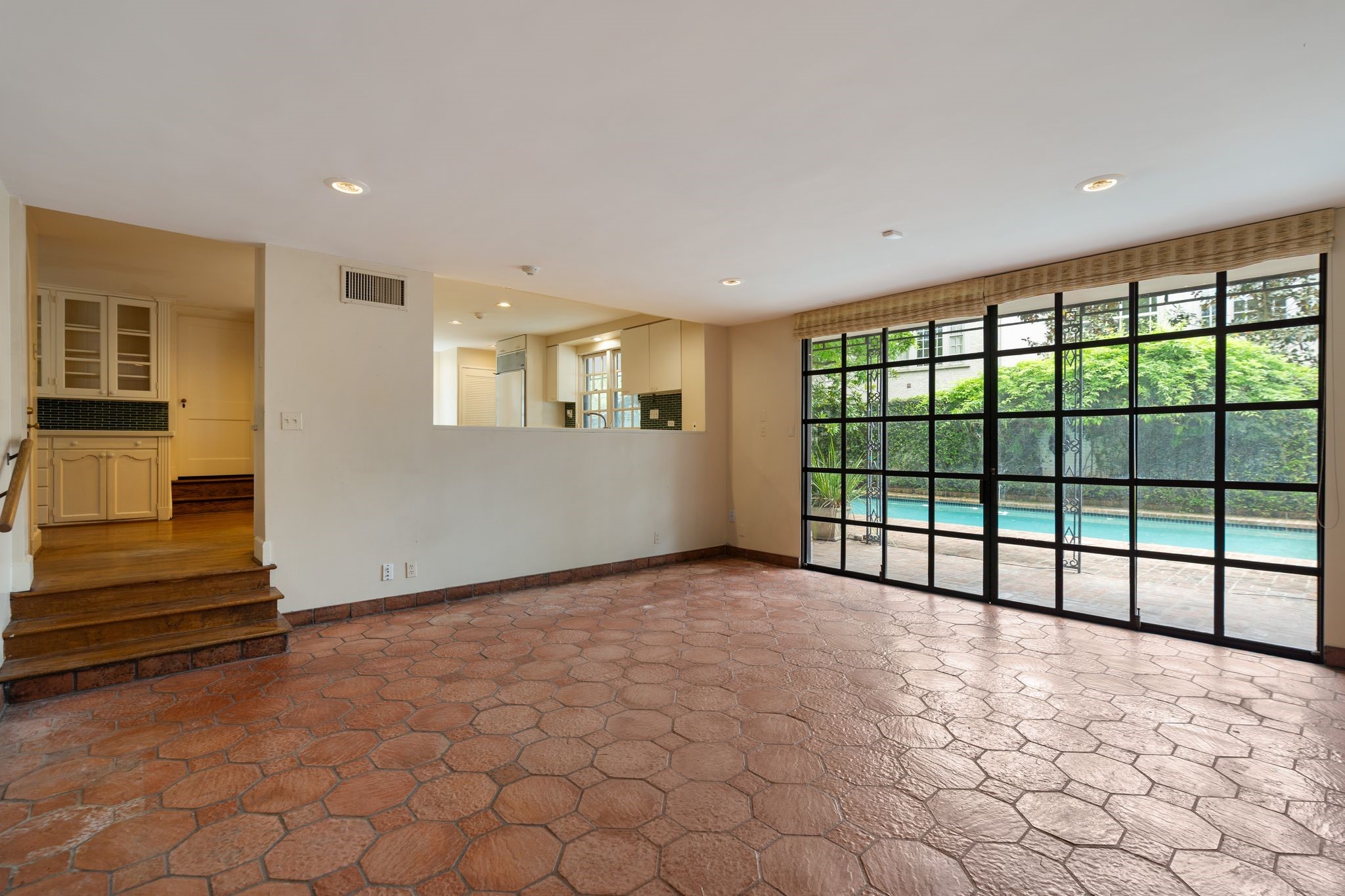 1604 Kirby Drive
