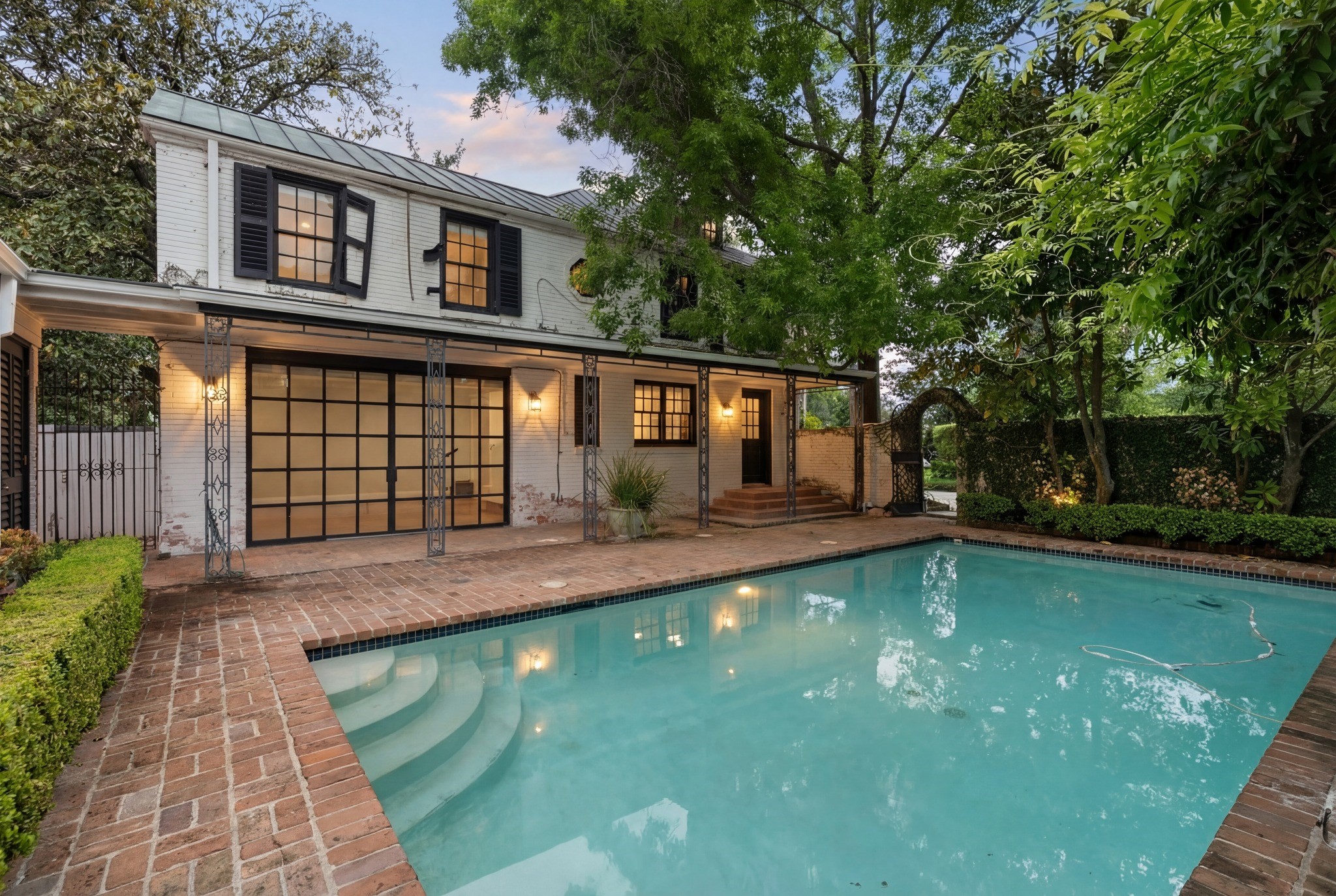 1604 Kirby Drive