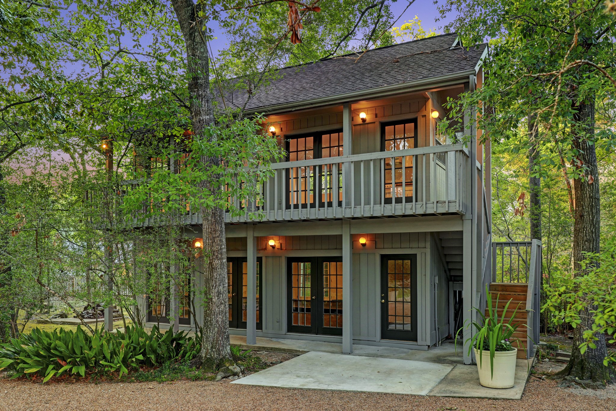 14 1/2 W Shady Lane