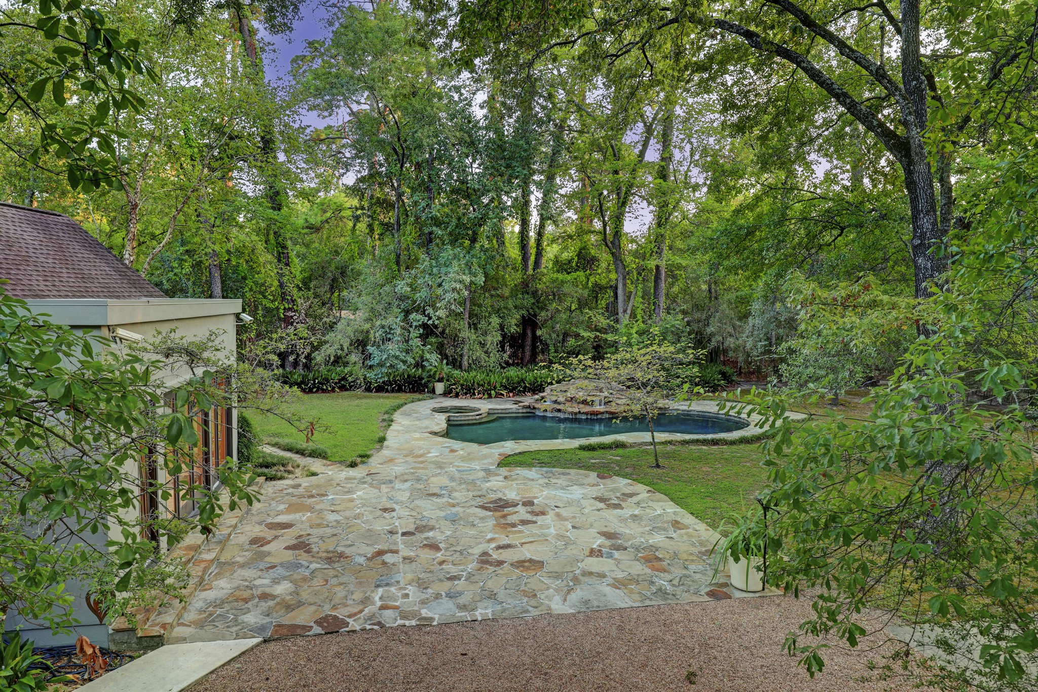 14 1/2 W Shady Lane