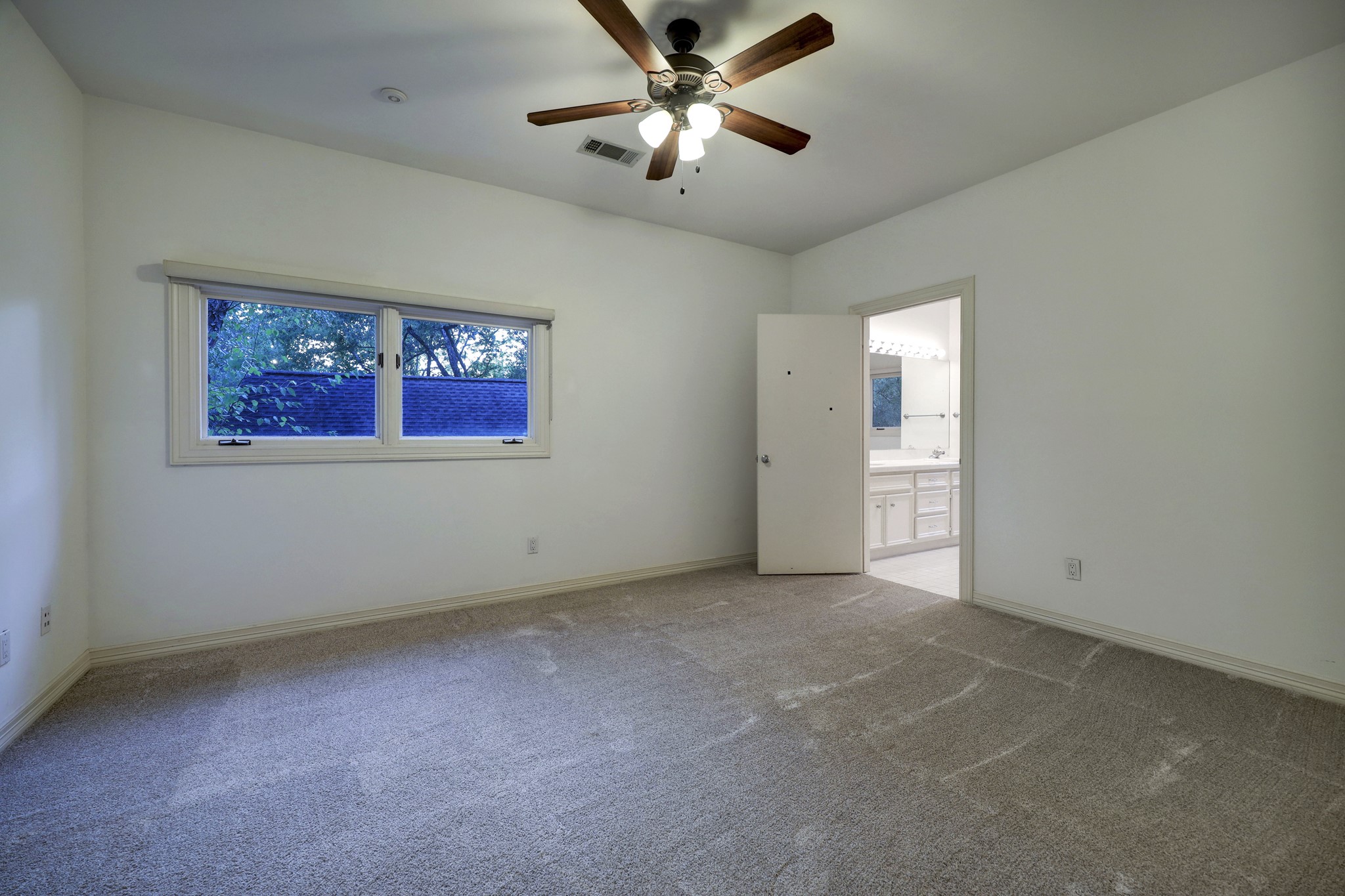 14 1/2 W Shady Lane
