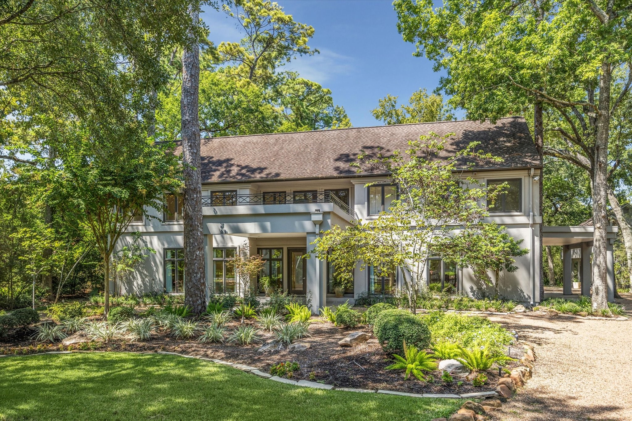 14 1/2 W Shady Lane