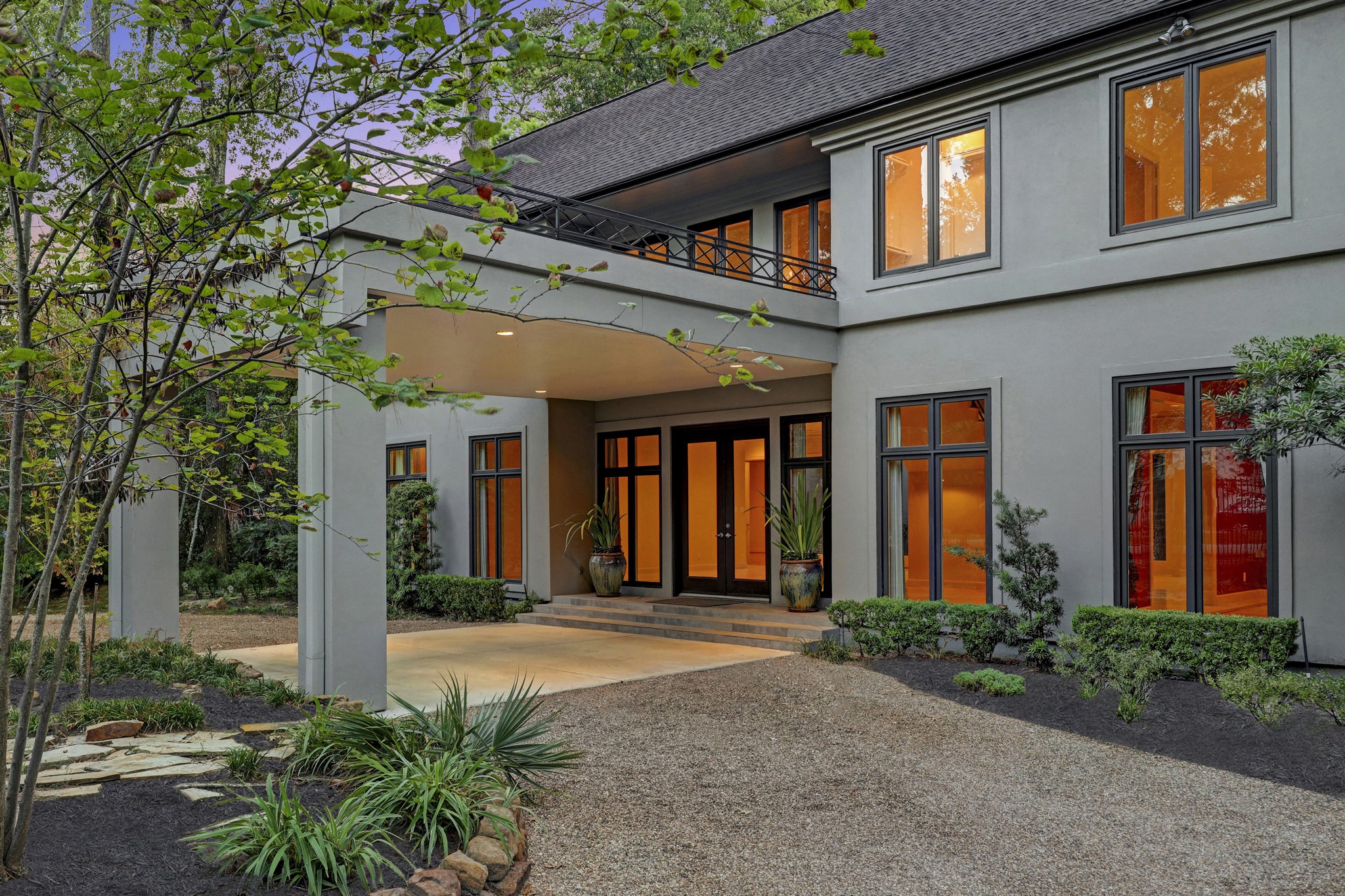 14 1/2 W Shady Lane