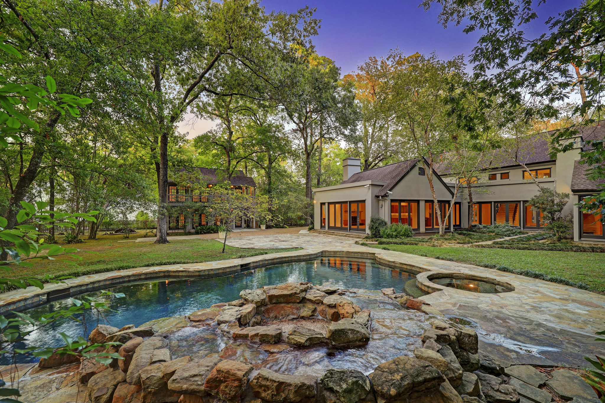 14 1/2 W Shady Lane
