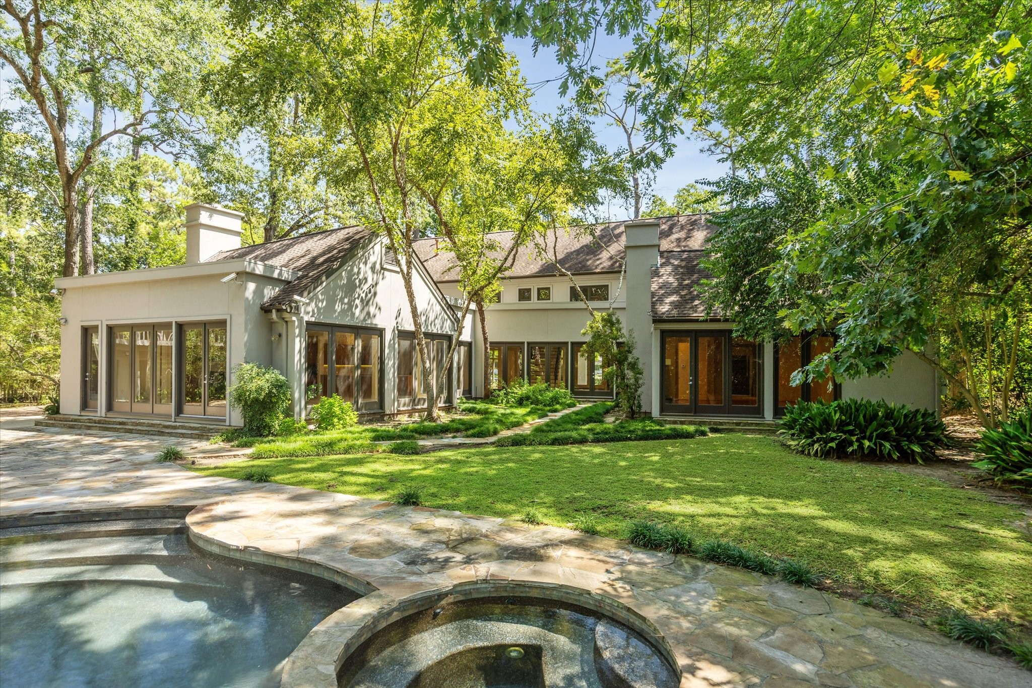 14 1/2 W Shady Lane