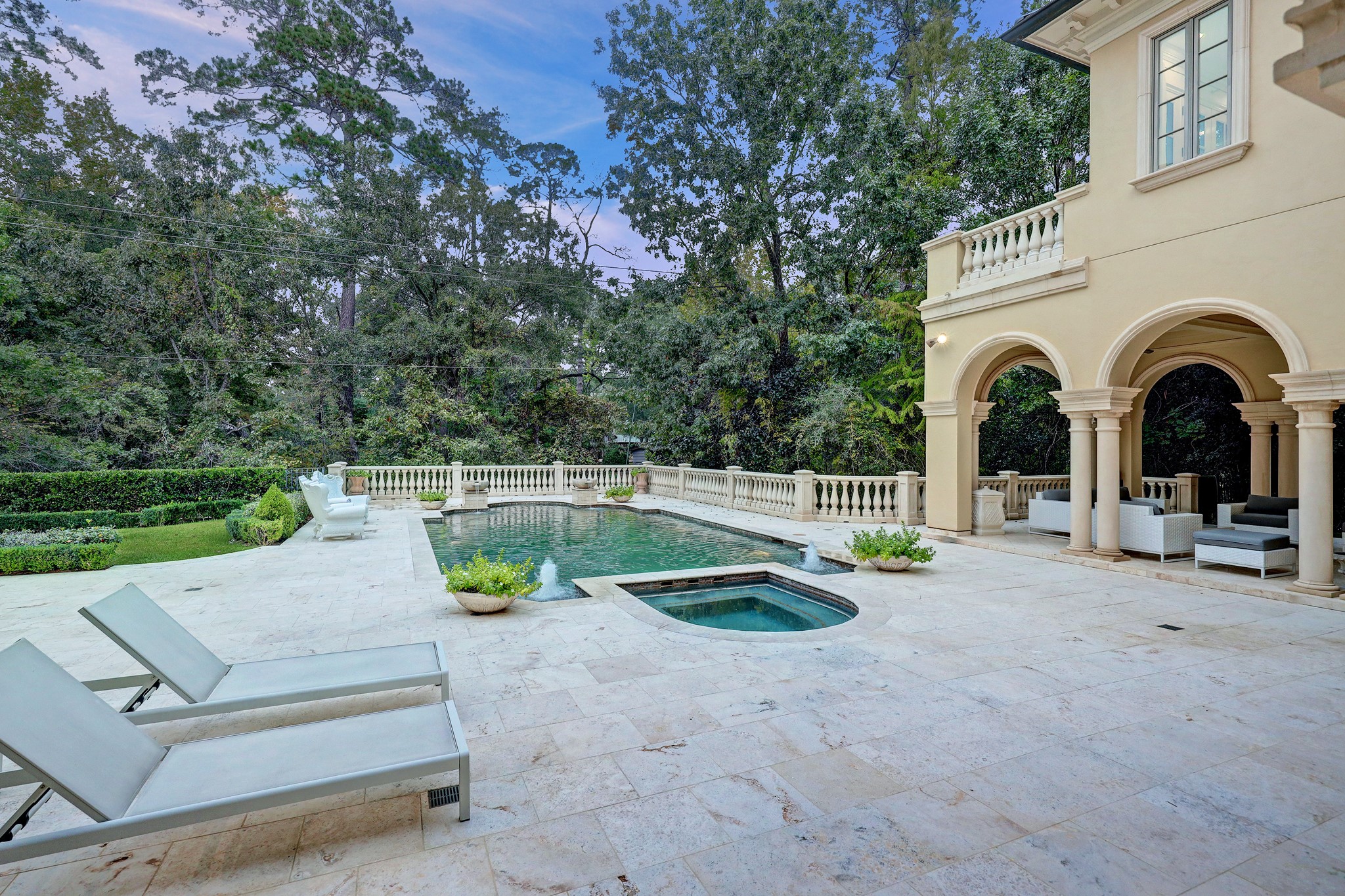 11102 Wickwood Drive