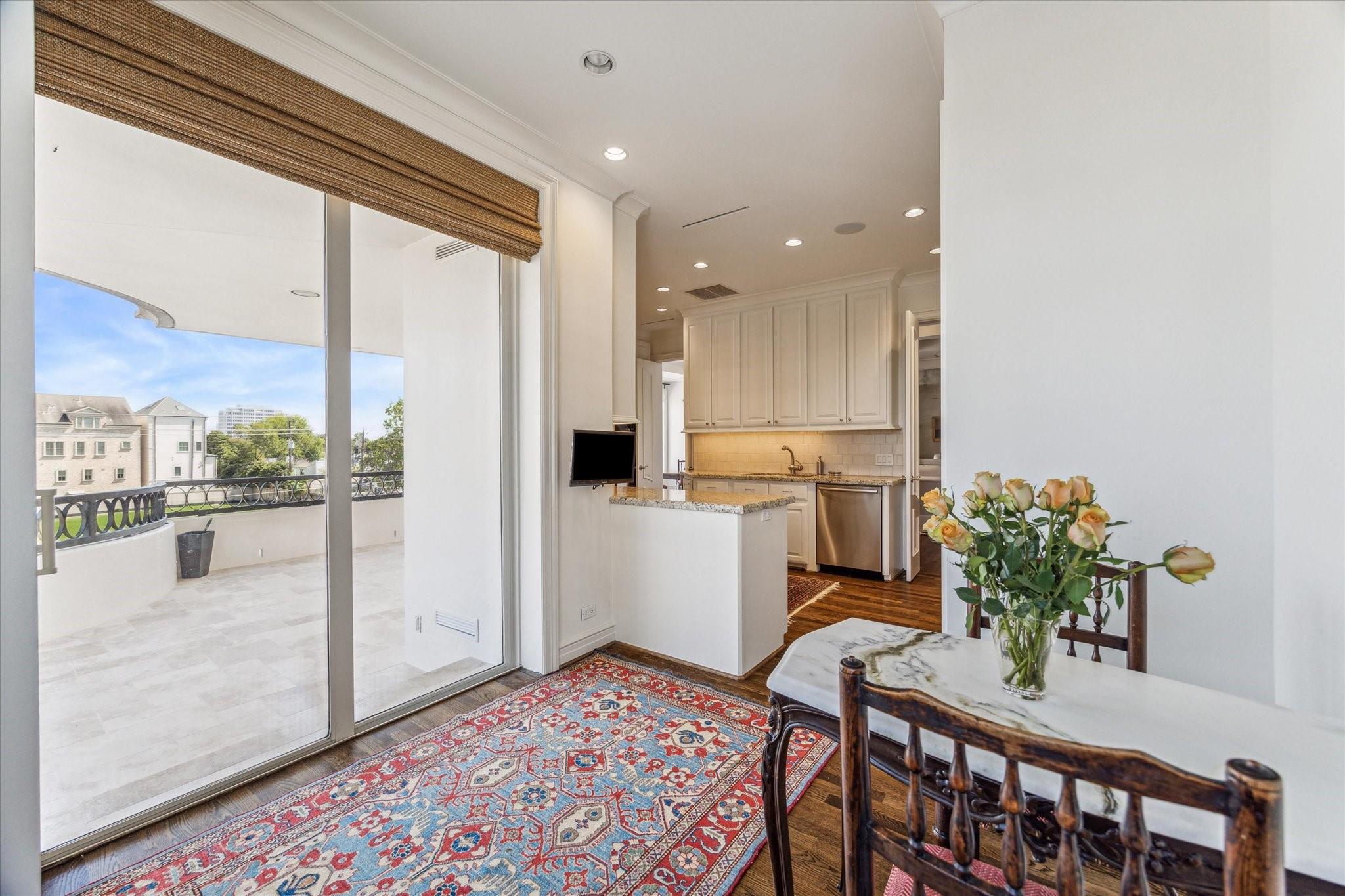 2121 Kirby Drive #2NE