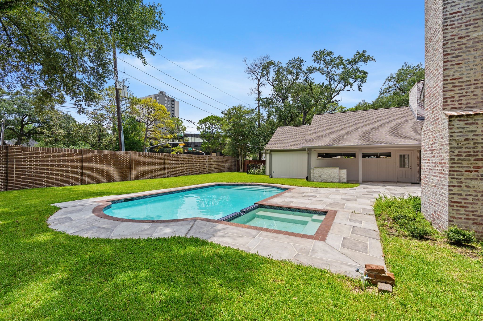 5665 Pine Forest Road