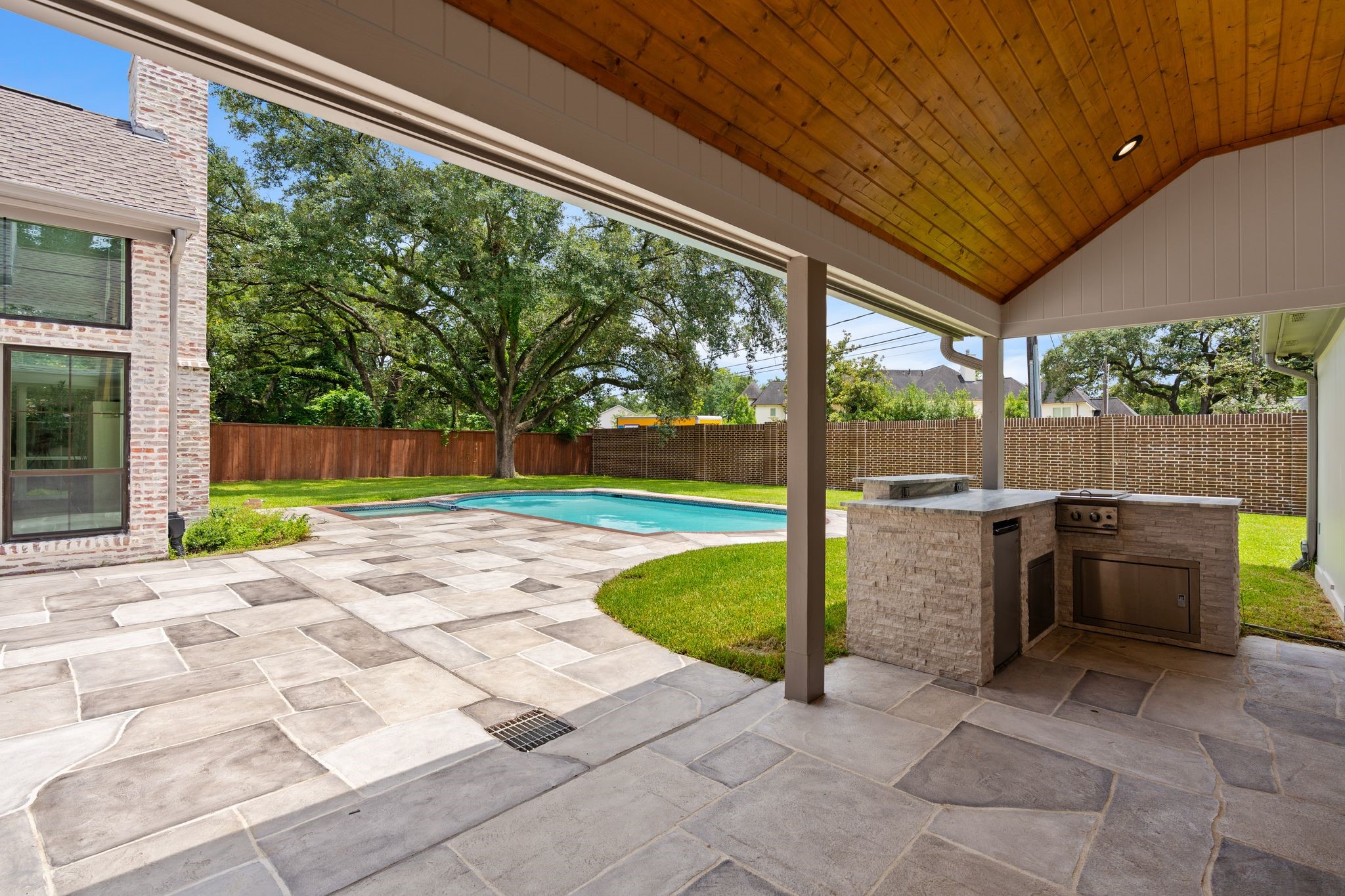 5665 Pine Forest Road
