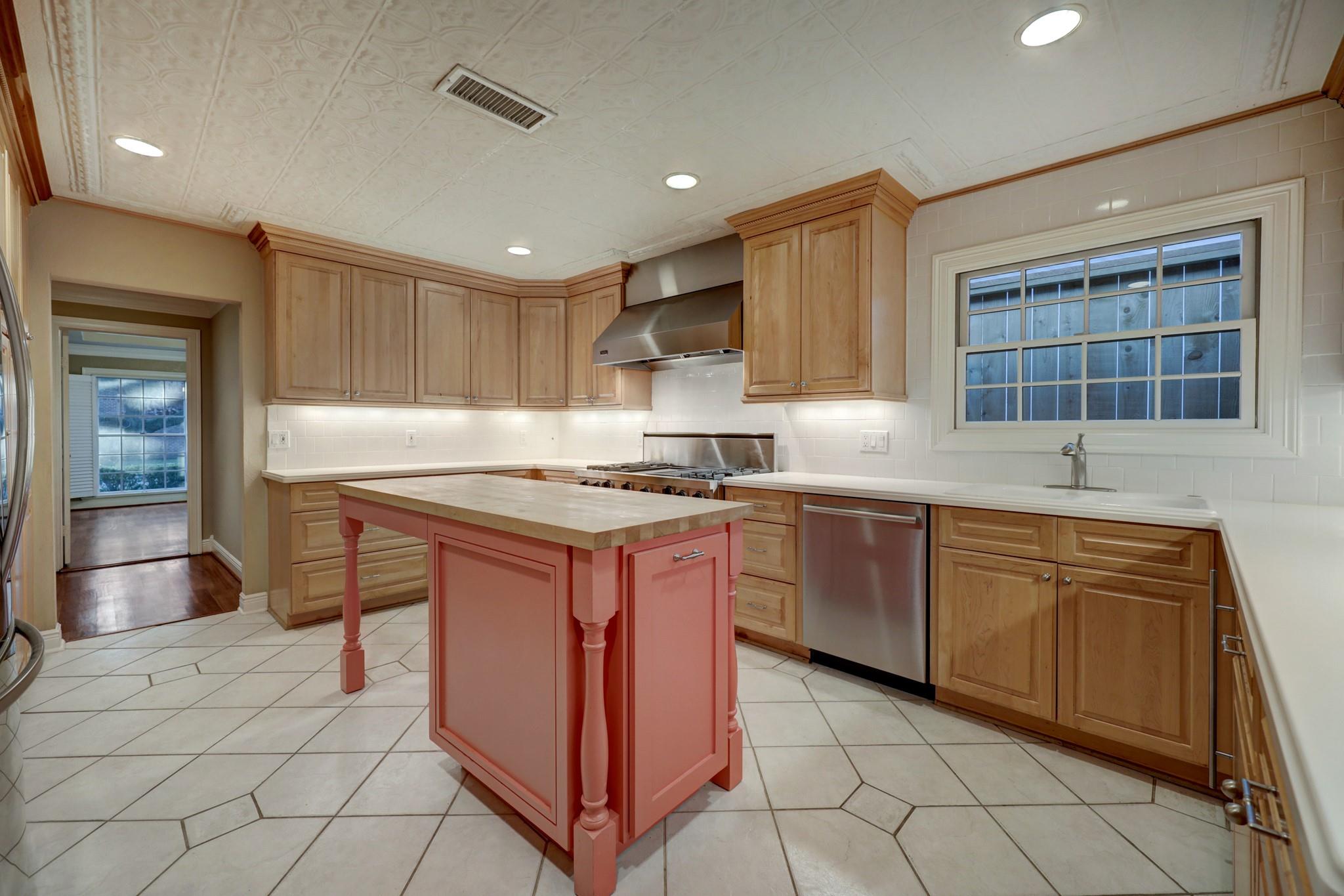 2221 Maconda Lane