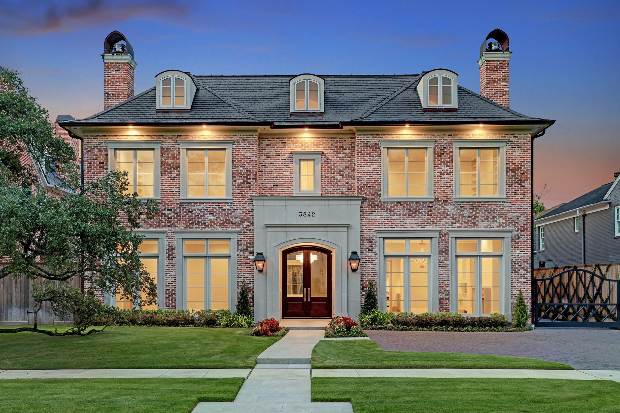 3842 Chevy Chase Dr