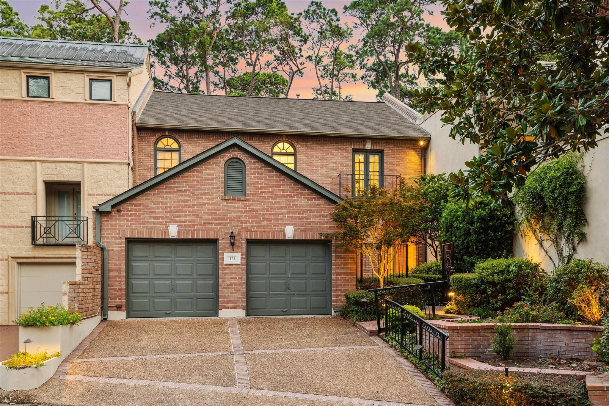 121 Glynn Way Drive