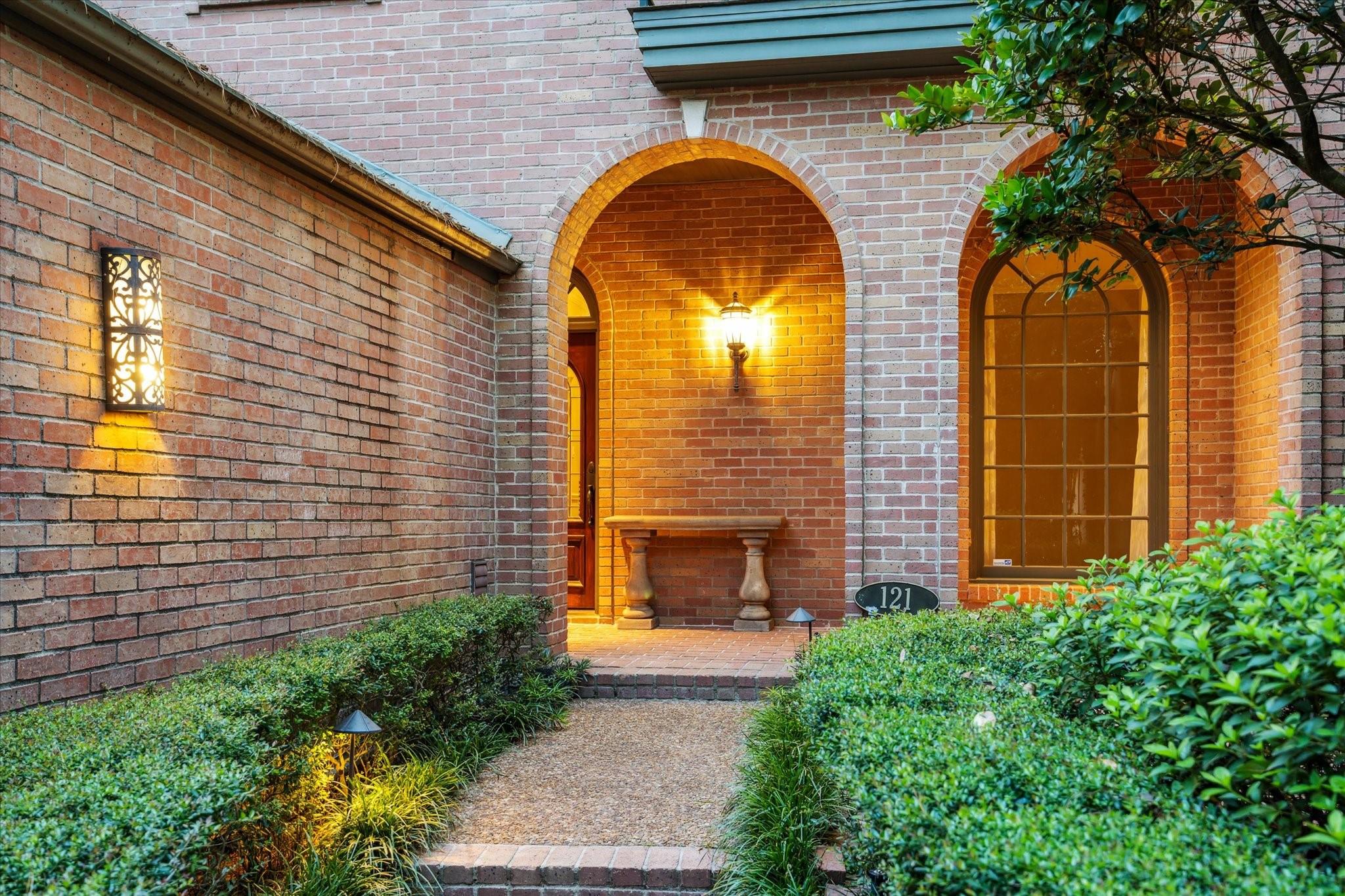 121 Glynn Way Drive