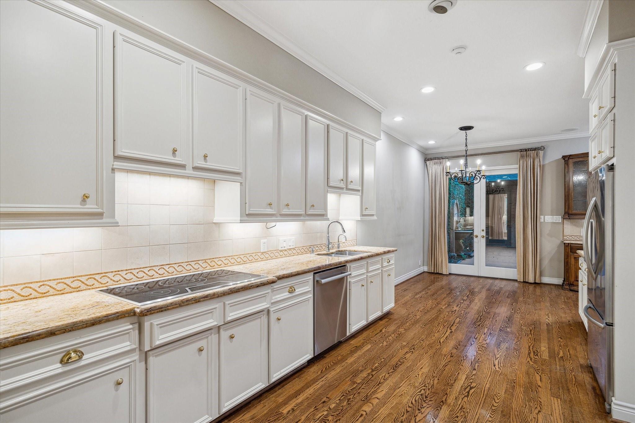 121 Glynn Way Drive