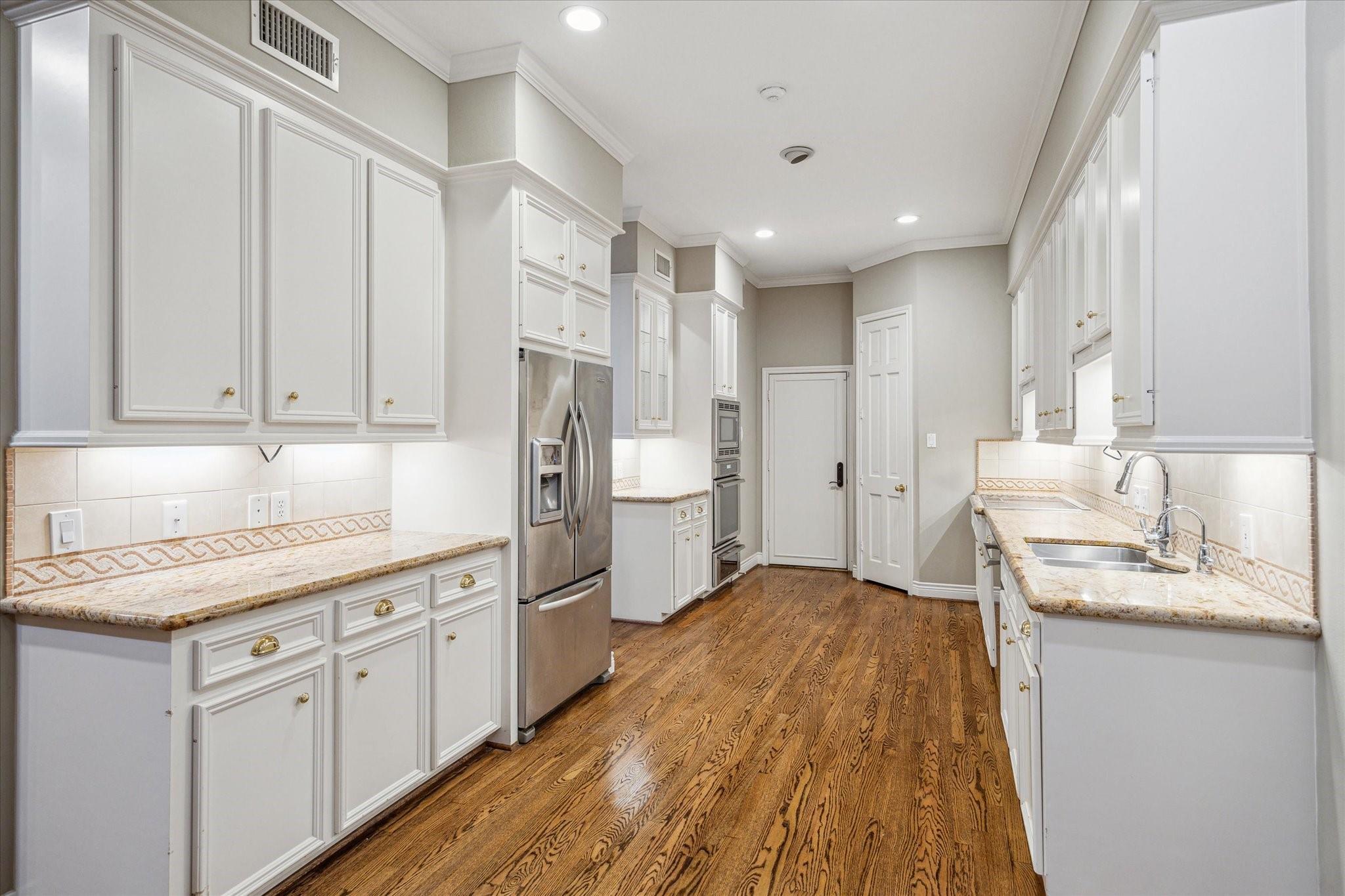 121 Glynn Way Drive