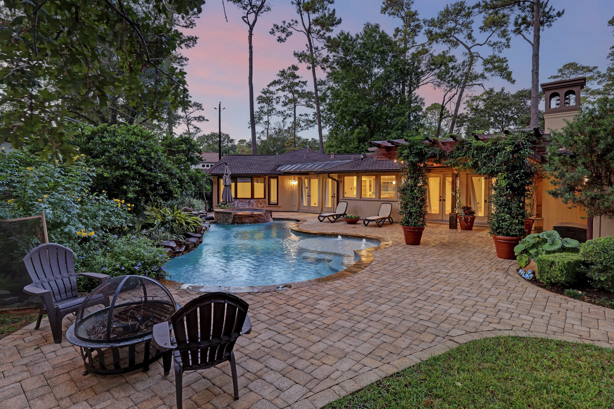 147 Knipp Road