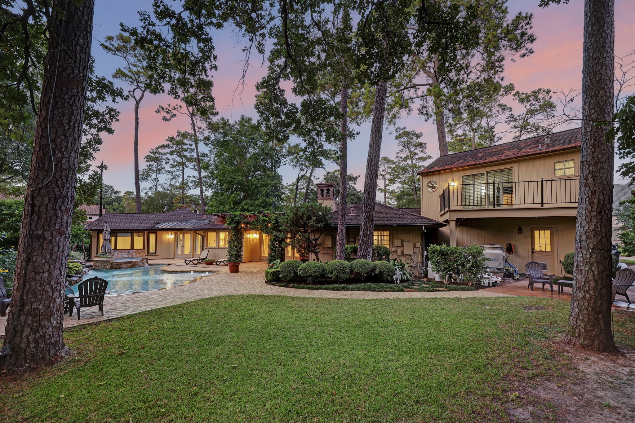 147 Knipp Road