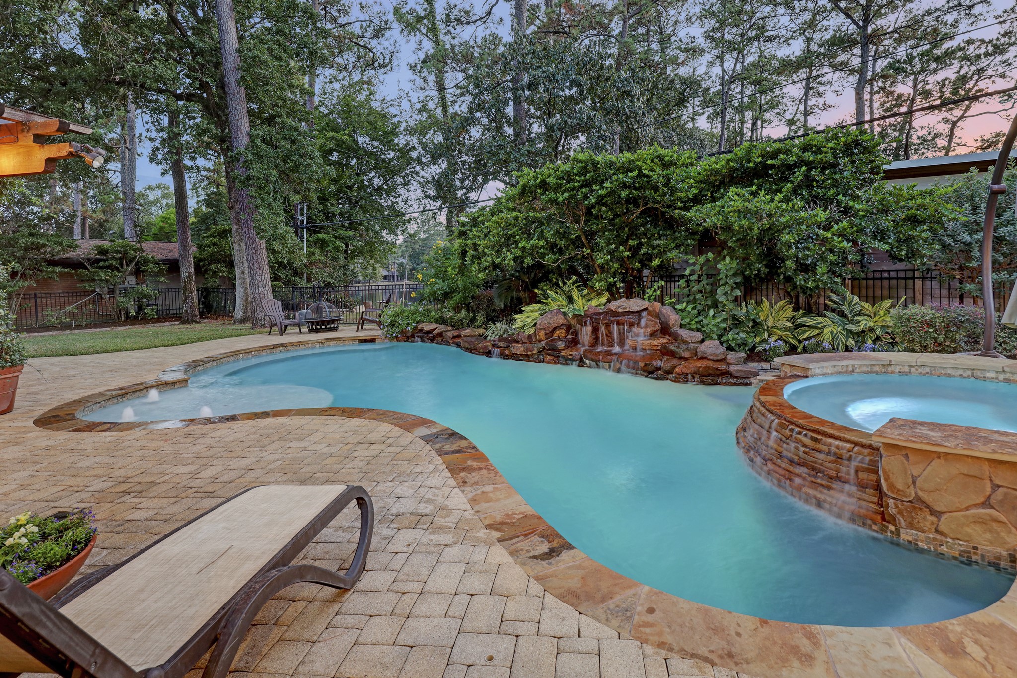 147 Knipp Road